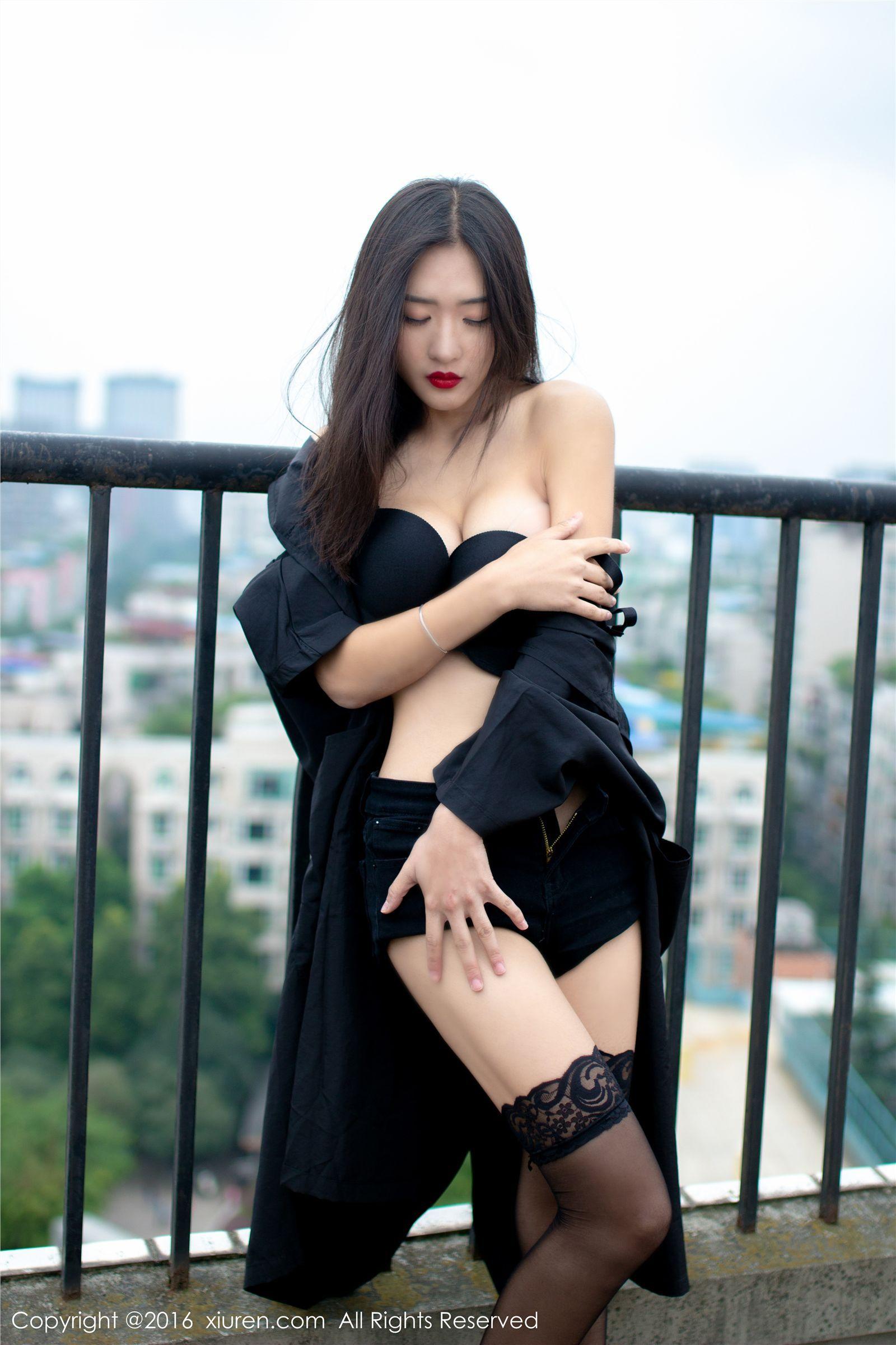 [秀人XIUREN] 2016.10.25 NO.624 周琰琳LIN_p016
