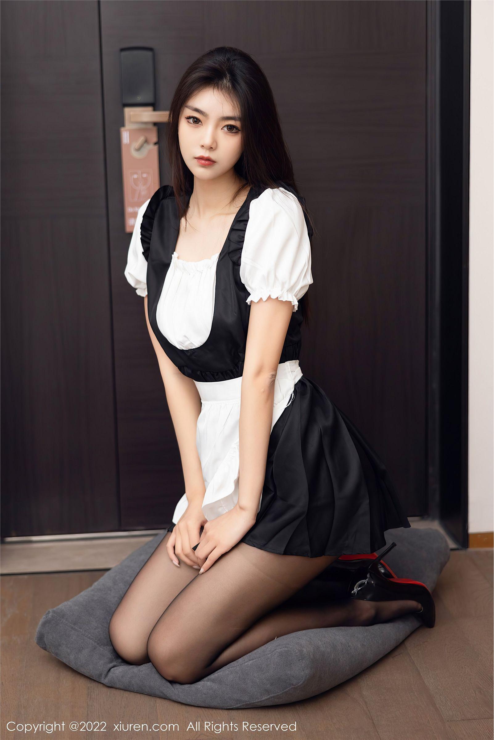 [XIUREN秀人网] 2022.10.13 NO.5706 可樂Vicky_p004