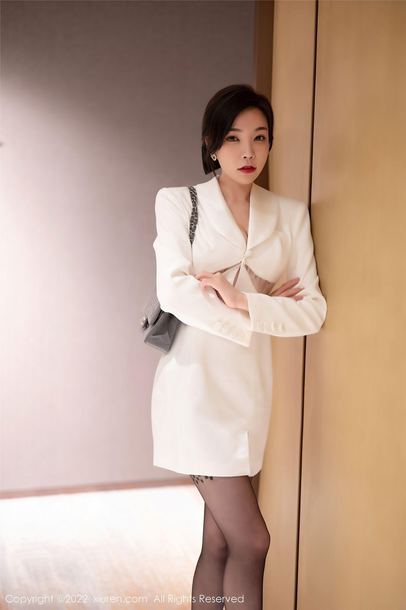 [XIUREN秀人网] 2022.10.27 NO.5770 徐莉芝Booty_p078