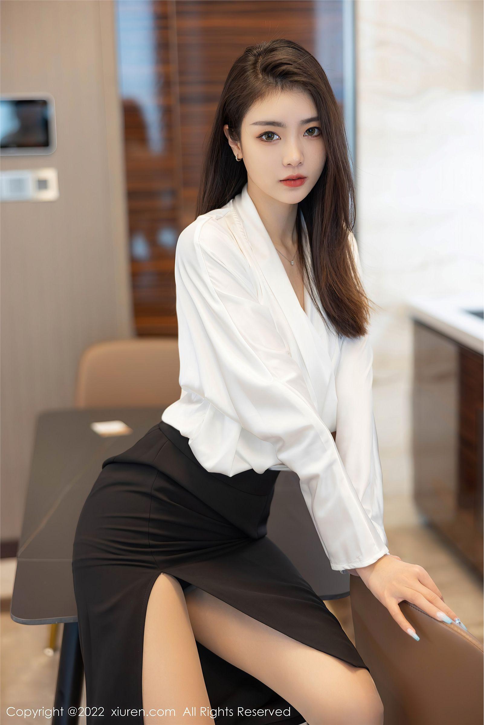 [XIUREN秀人网] 2022.04.14 NO.4869 可樂Vicky_p003