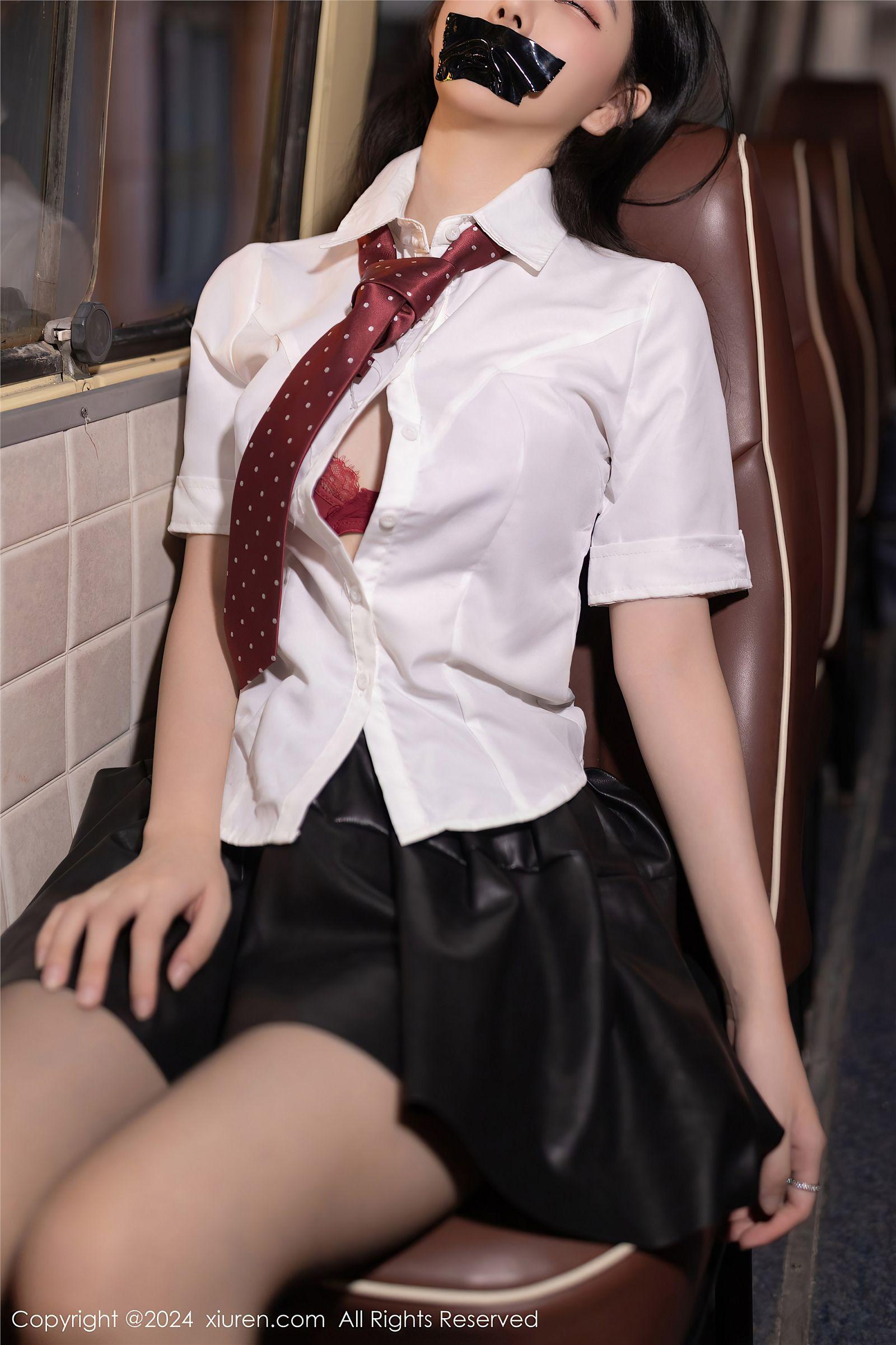 [XIUREN秀人网] 2024.01.12 NO.7957 幼幼_p006