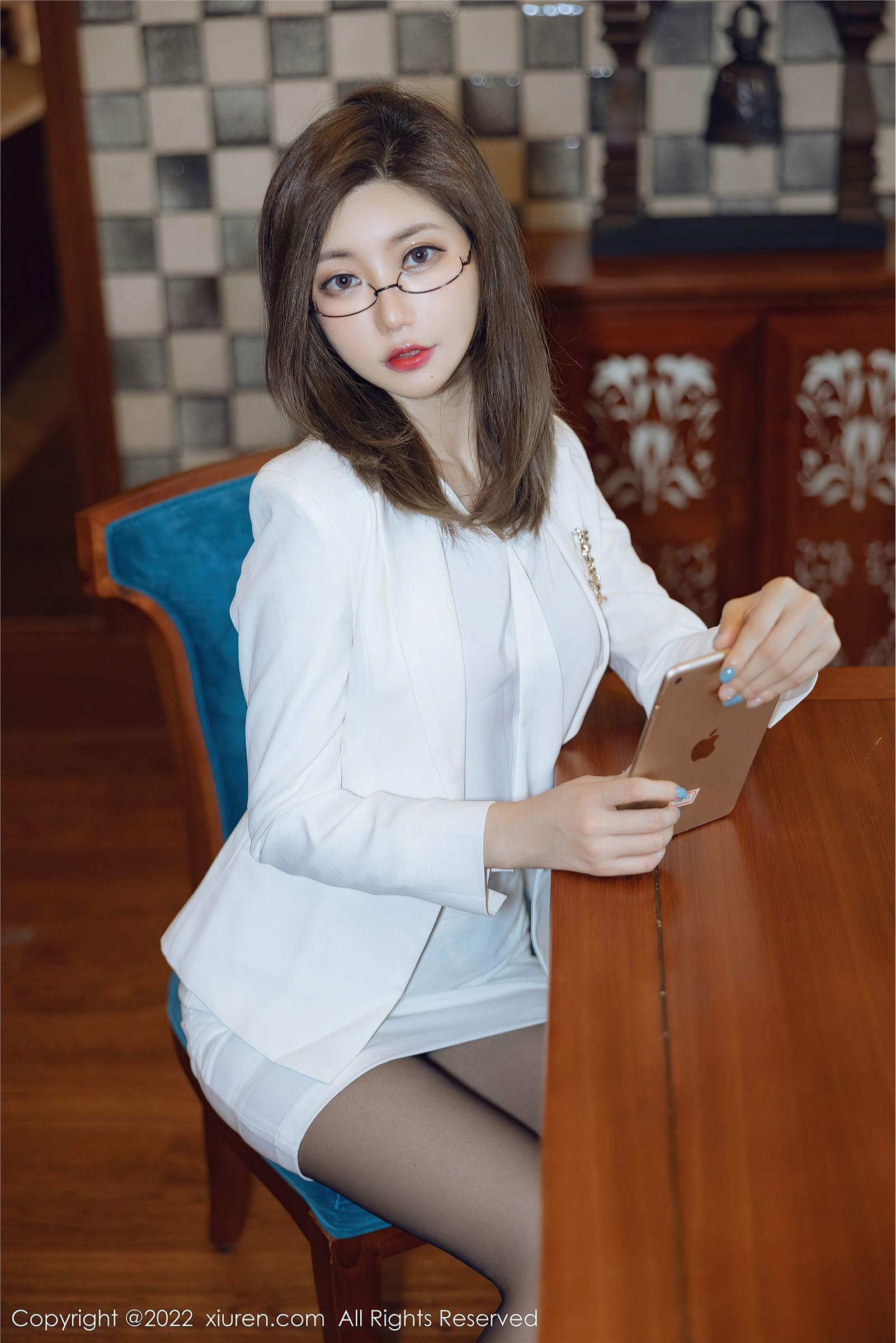 [XIUREN秀人网] 2022.01.30 NO.4544 绮里嘉ula_p017