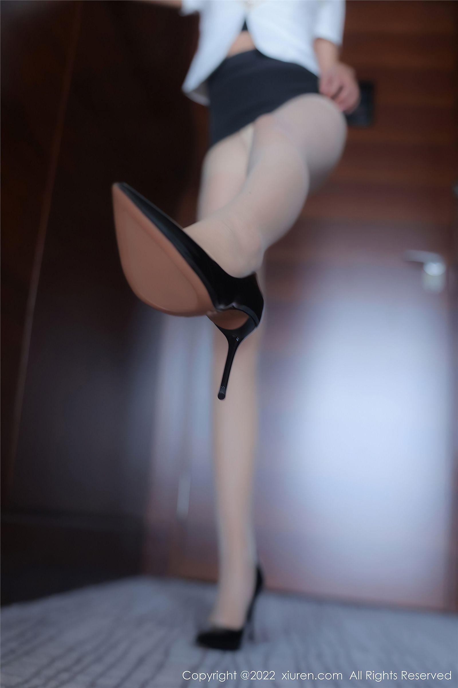 [XIUREN秀人网] 2022.08.15 NO.5437 宋愉愉_p015
