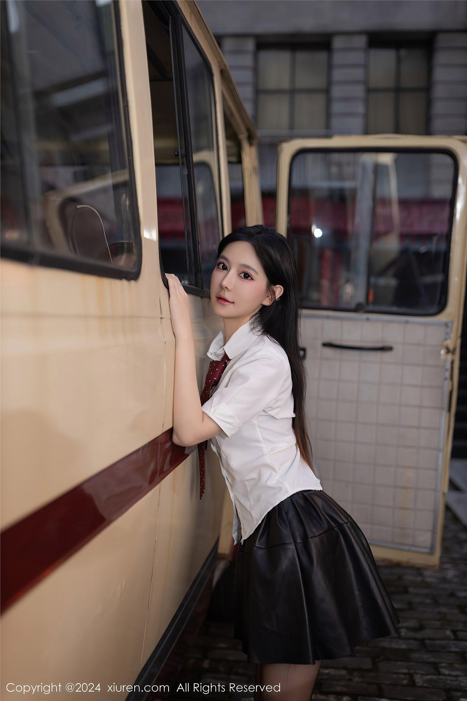 [XIUREN秀人网] 2024.01.12 NO.7957 幼幼_p001