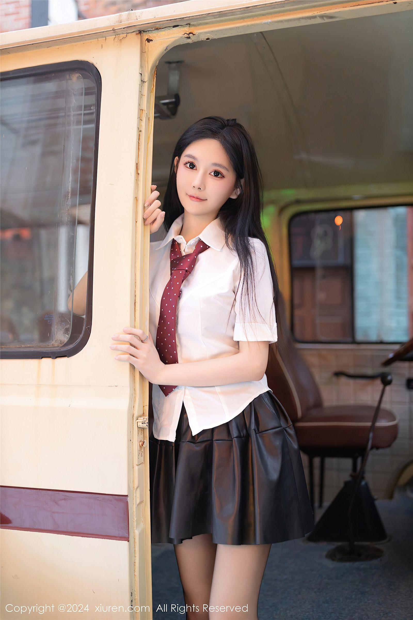 [XIUREN秀人网] 2024.01.12 NO.7957 幼幼_p045