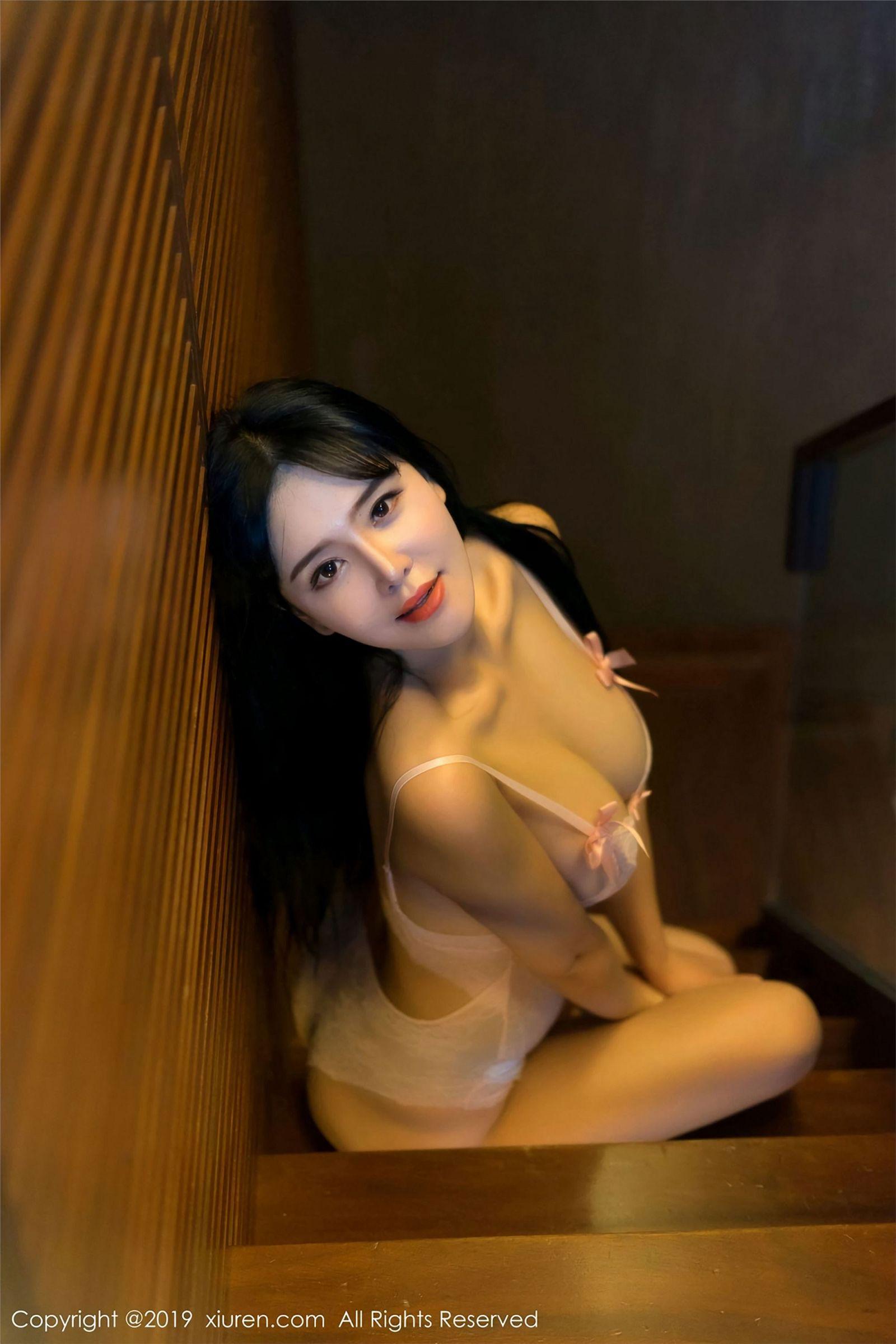[秀人XIUREN] 2019.03.04 NO.1360 刘钰儿_p022