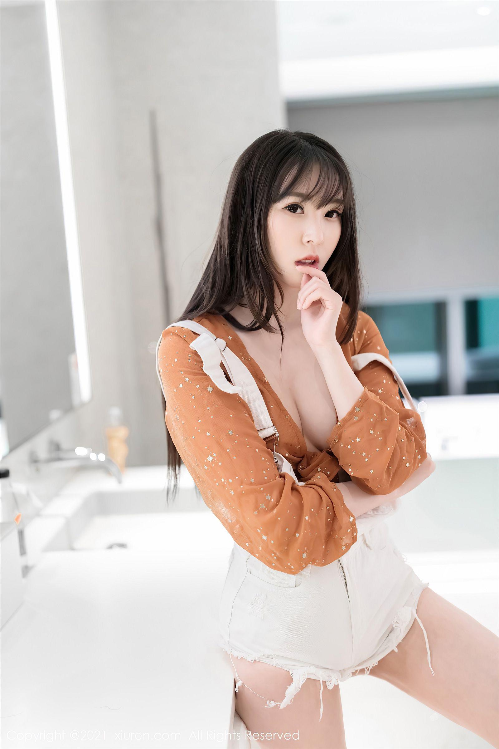 [XIUREN秀人网] 2021.09.29 NO.4015 小波多_p040