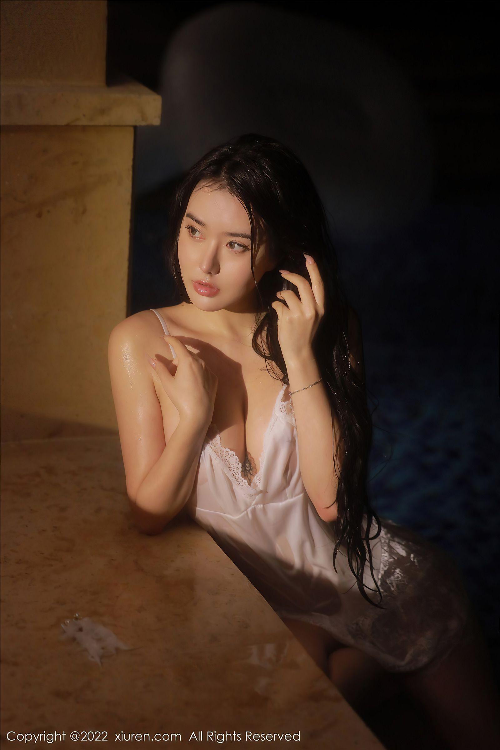 [XIUREN秀人网] 2022.01.24 NO.4504 玛鲁娜Manuela_p006