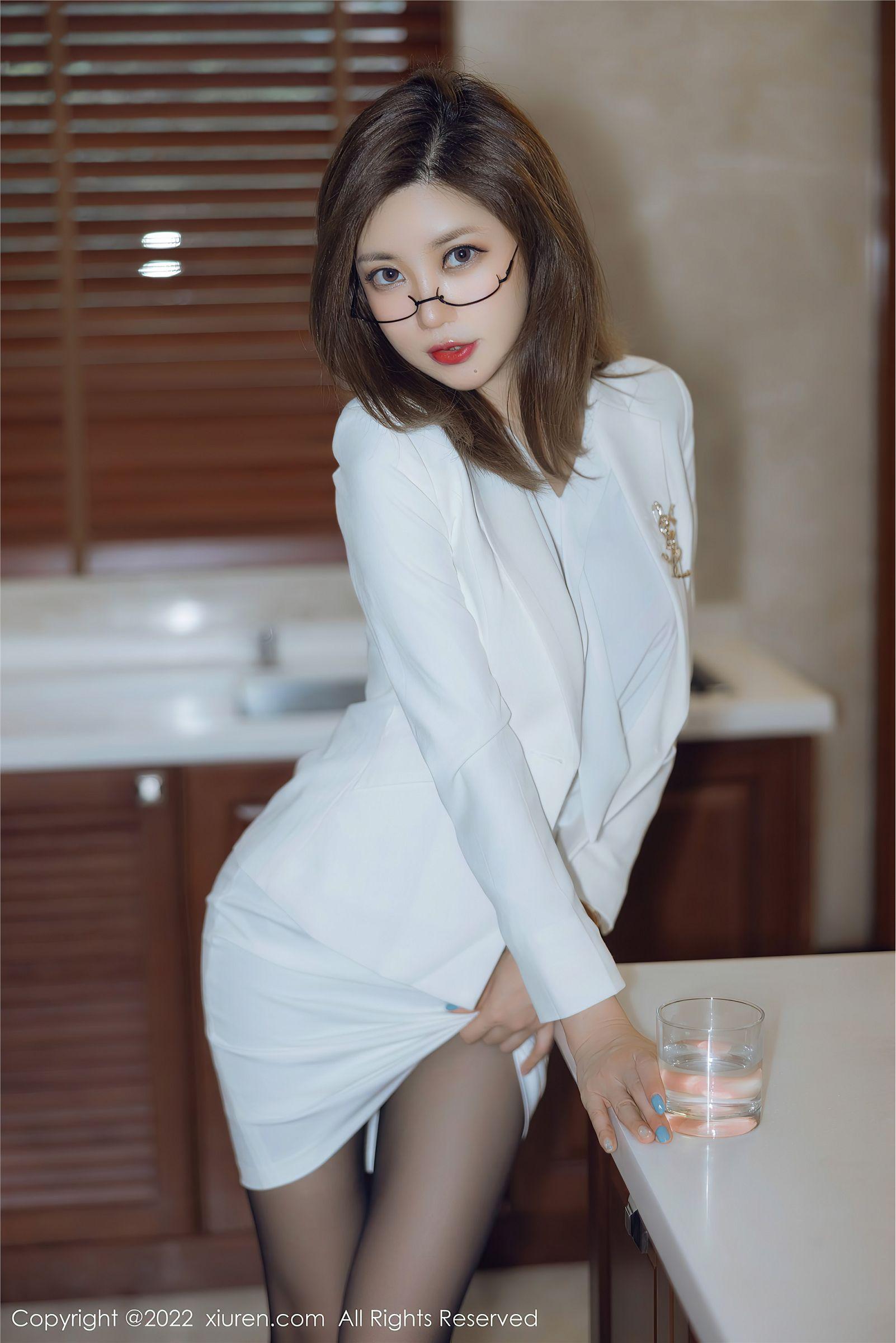 [XIUREN秀人网] 2022.01.30 NO.4544 绮里嘉ula_p026