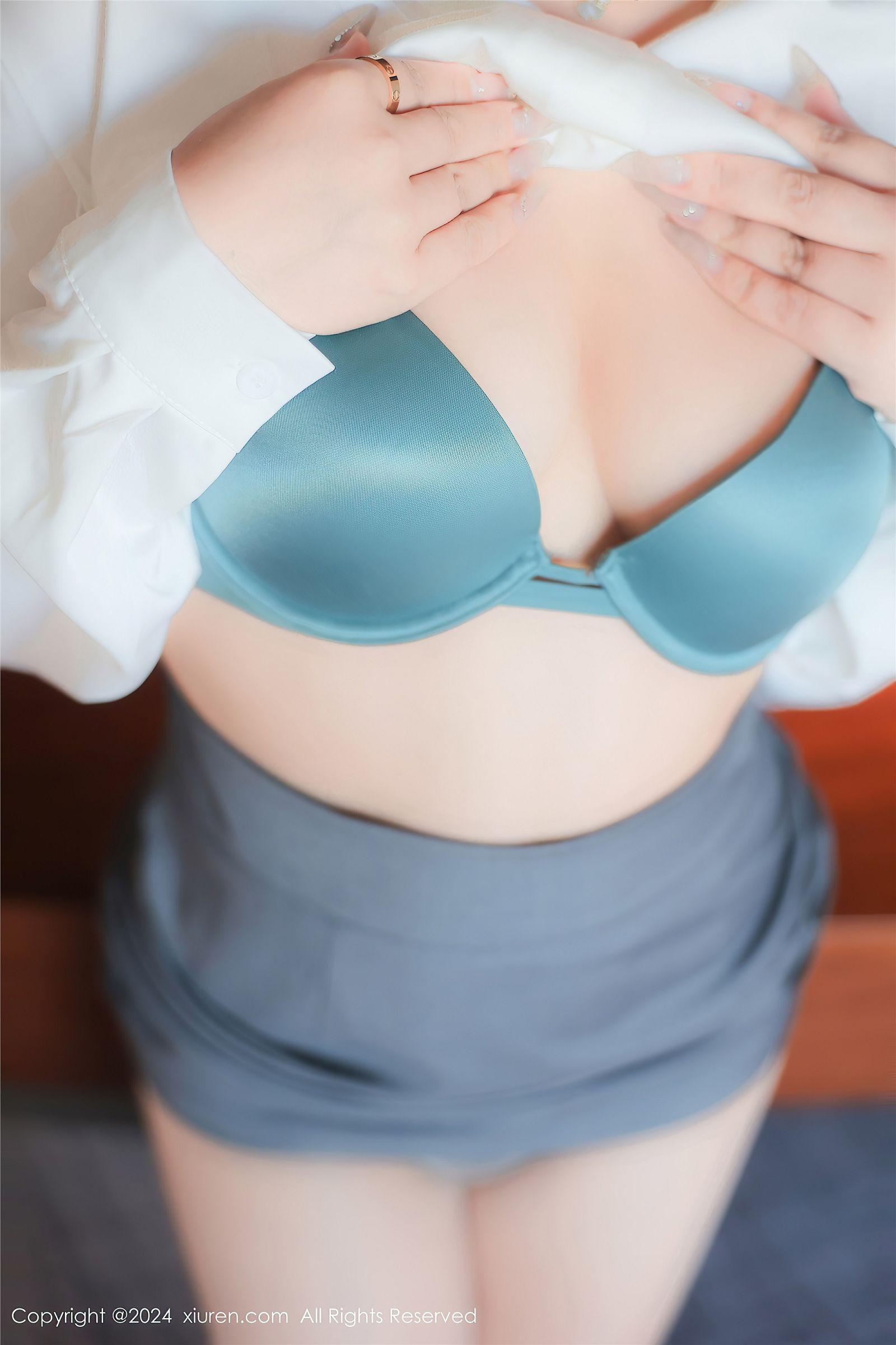 [XIUREN秀人网] 2024.08.09 NO.8989 麦田_p010