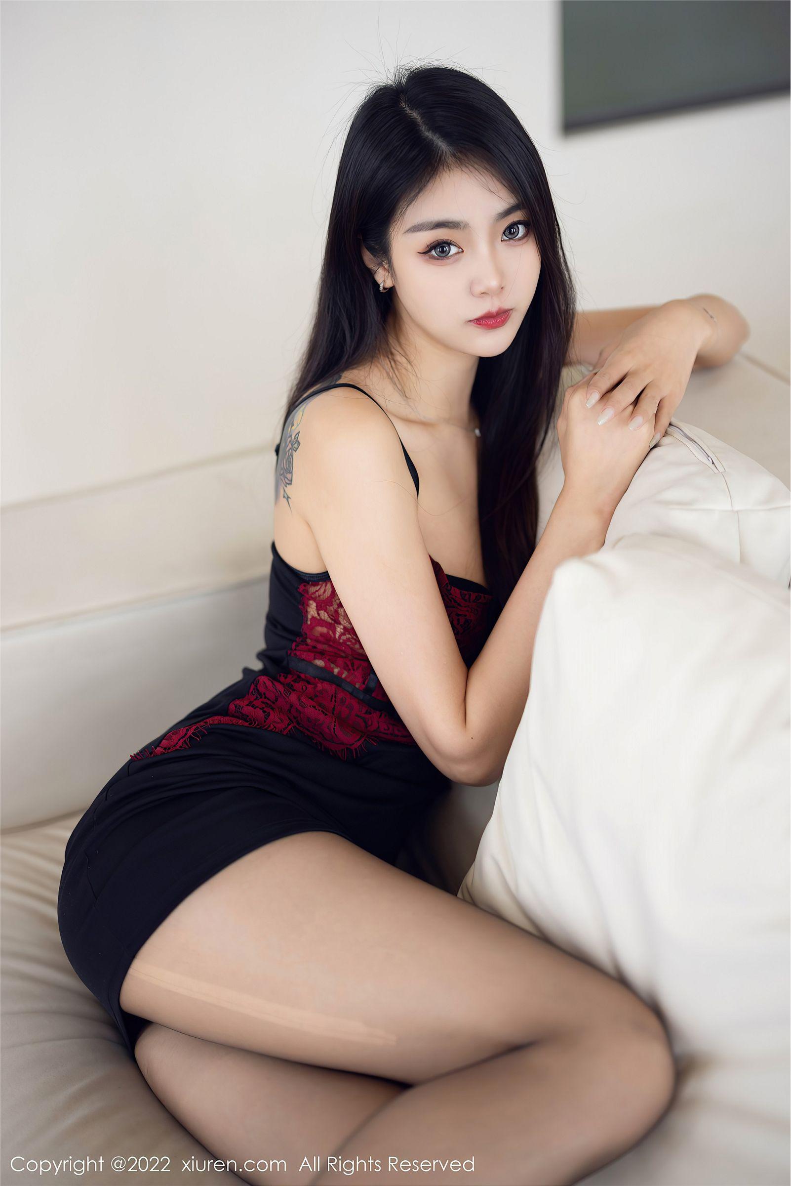 [XIUREN秀人网] 2022.10.27 NO.5769 可樂Vicky_p011