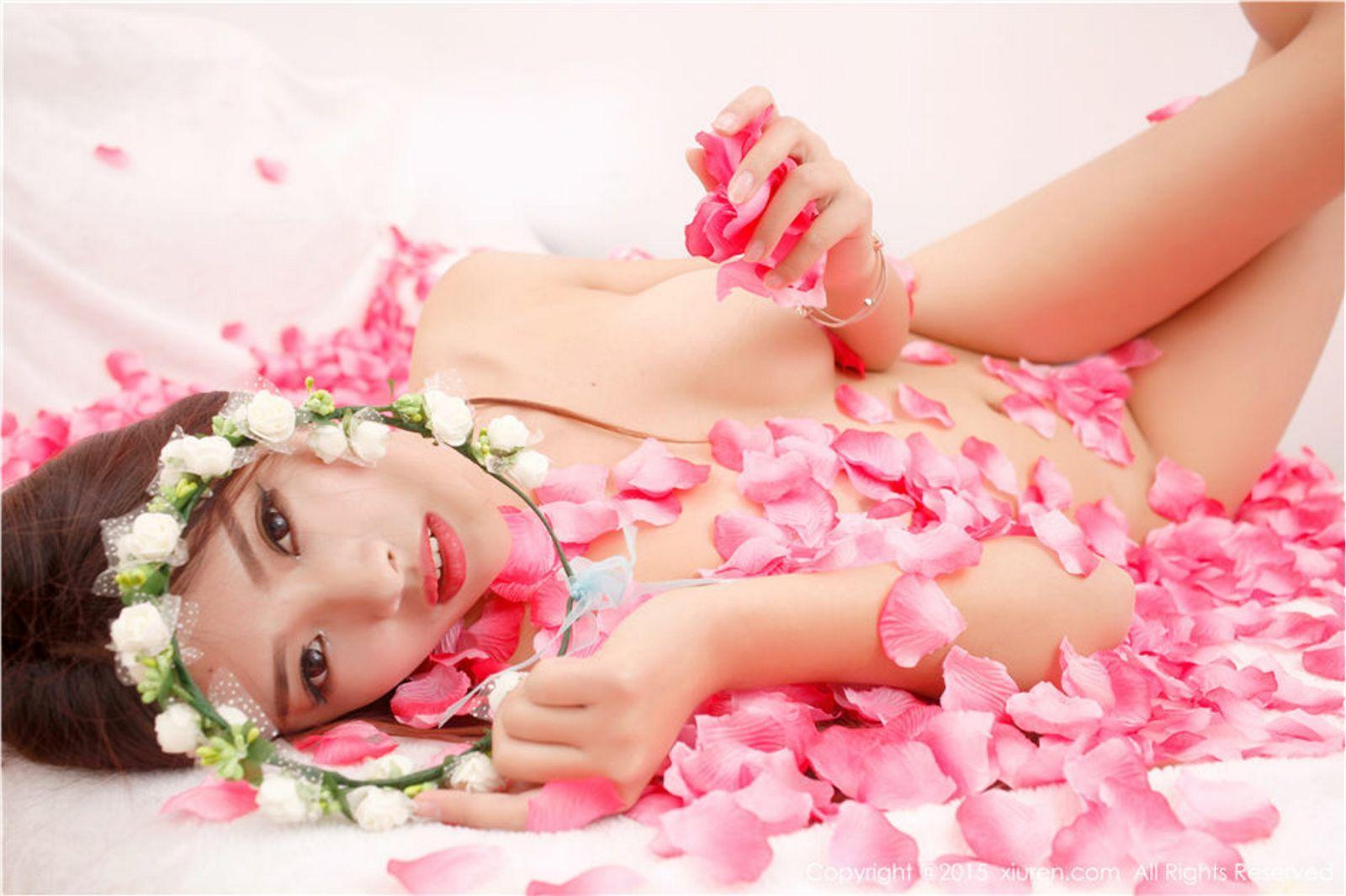 [秀人XIUREN] 2015.03.19 NO.310 Rose尹冰雅_p083