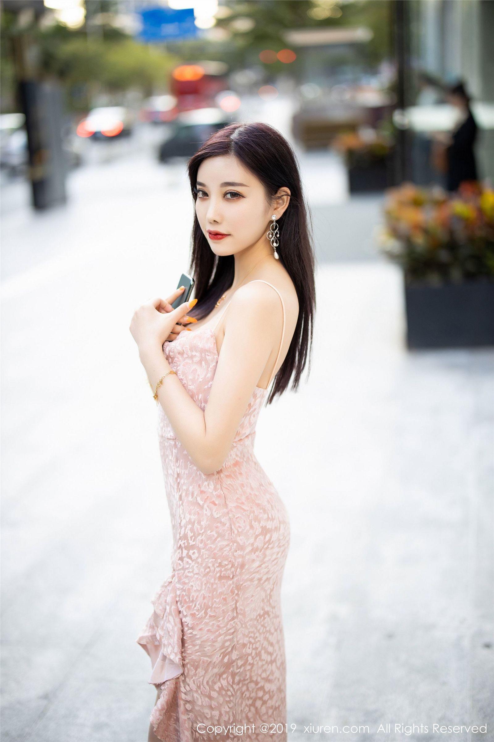 [XIUREN秀人网] 2019.12.16 NO.1857 吊裙丝_袜气质典雅 杨晨晨sugar_p014