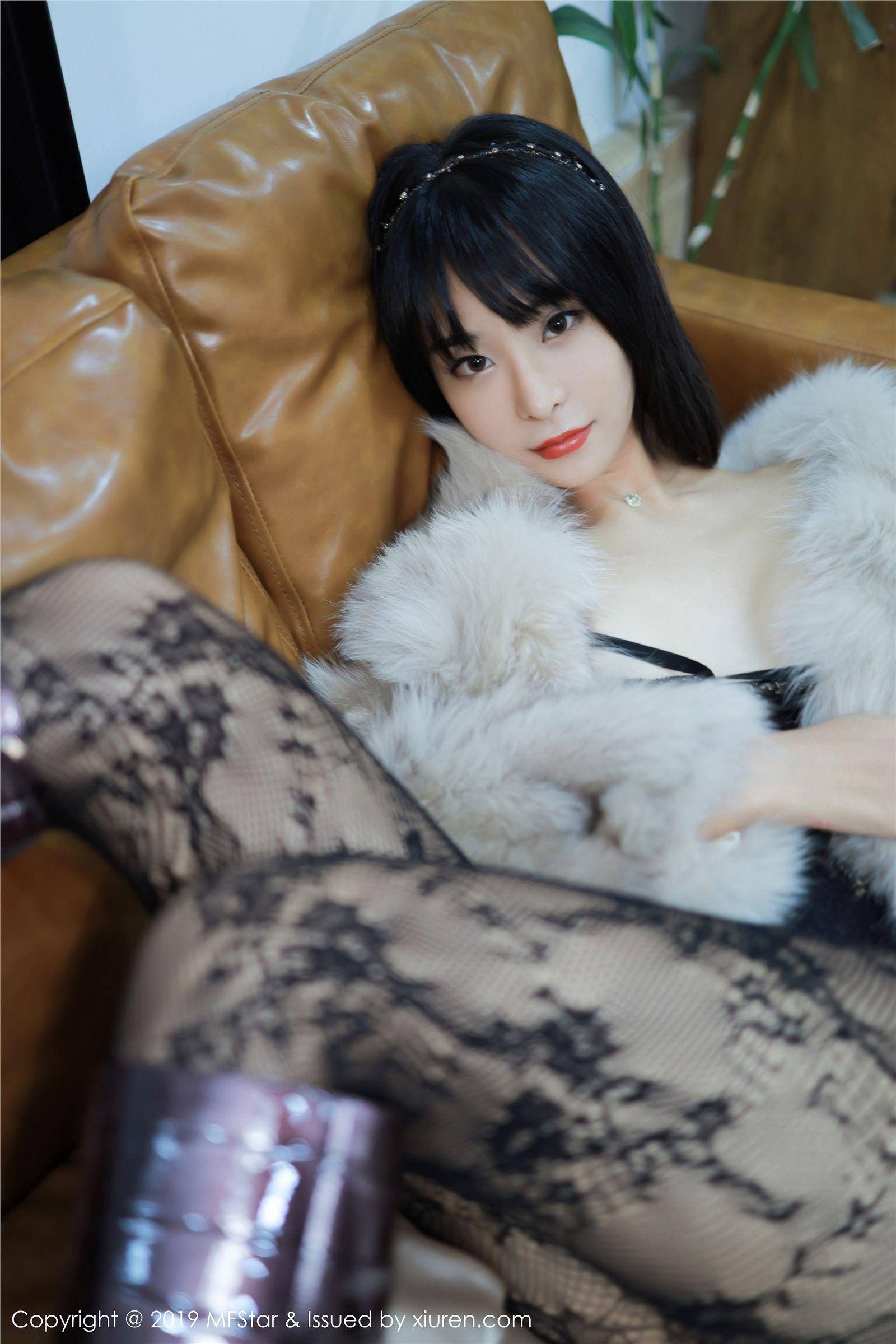 [MFStar模范学院] 2019.12.13 VOL.242 蓝夏Akasha_p042