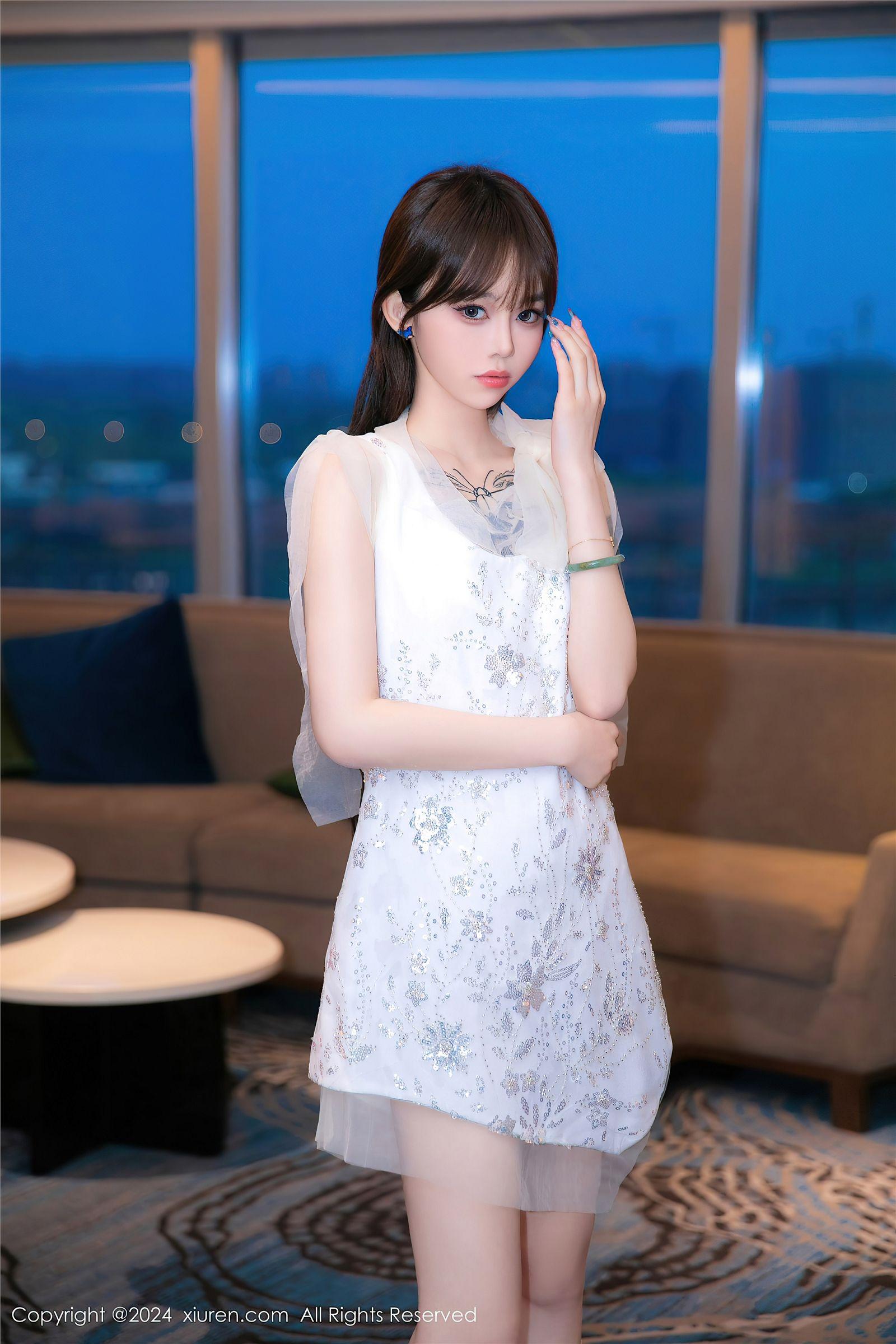 [XIUREN秀人网] 2024.06.13 NO.8696 奶瓶_p001