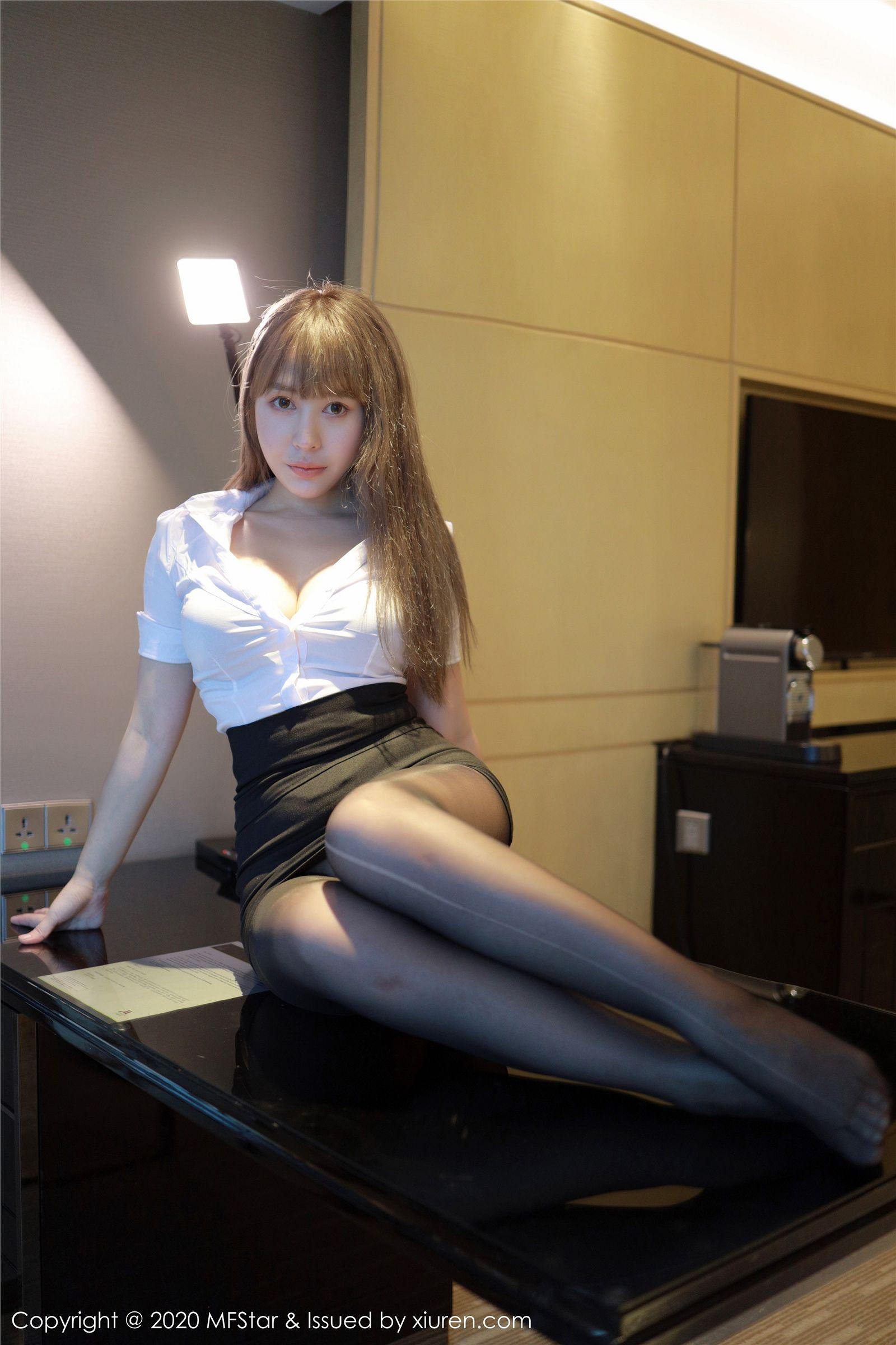 [MFStar模范学院] 2020.01.15 Vol257 艾莉Evelyn_p043