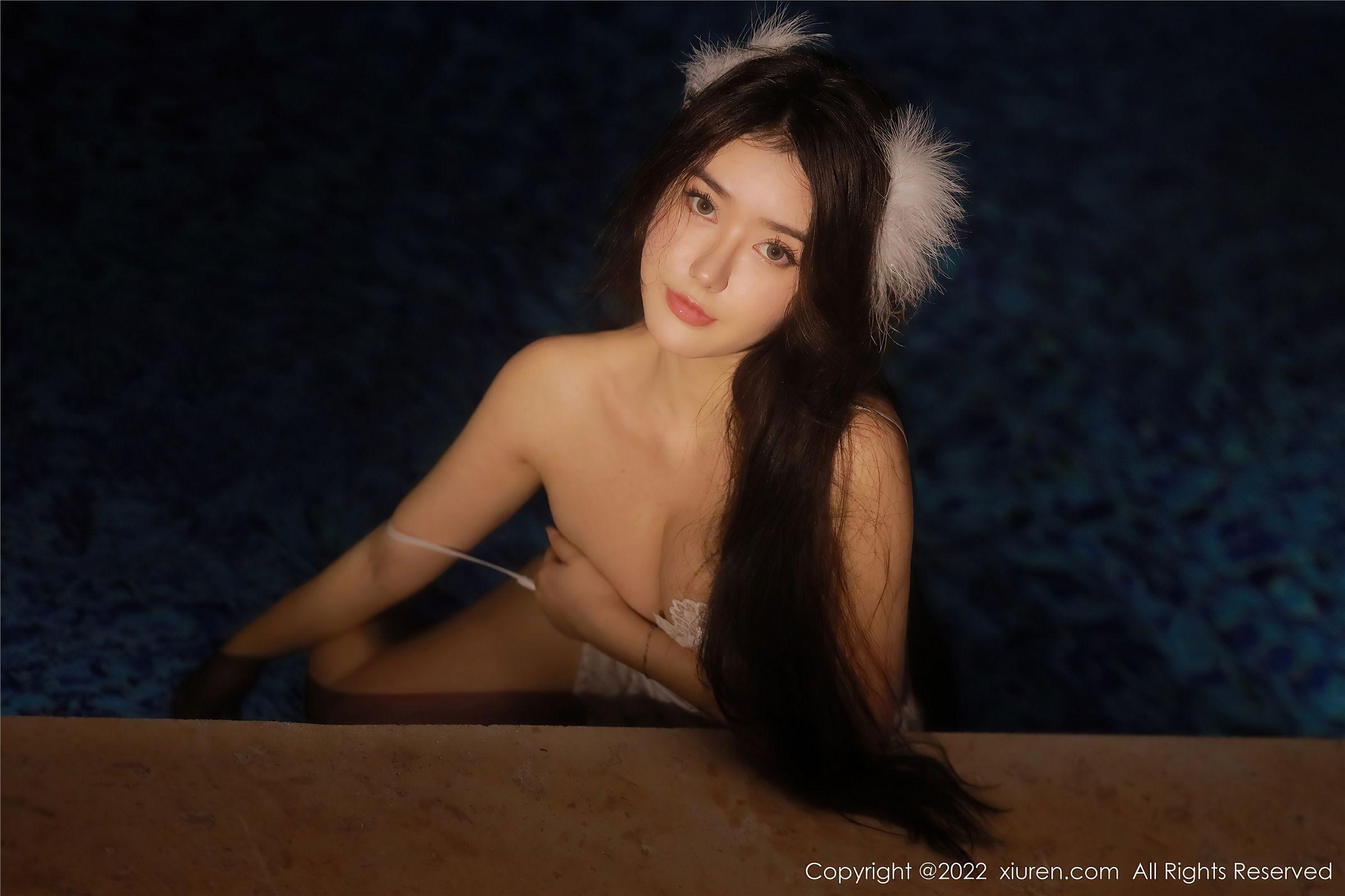 [XIUREN秀人网] 2022.01.24 NO.4504 玛鲁娜Manuela_p004