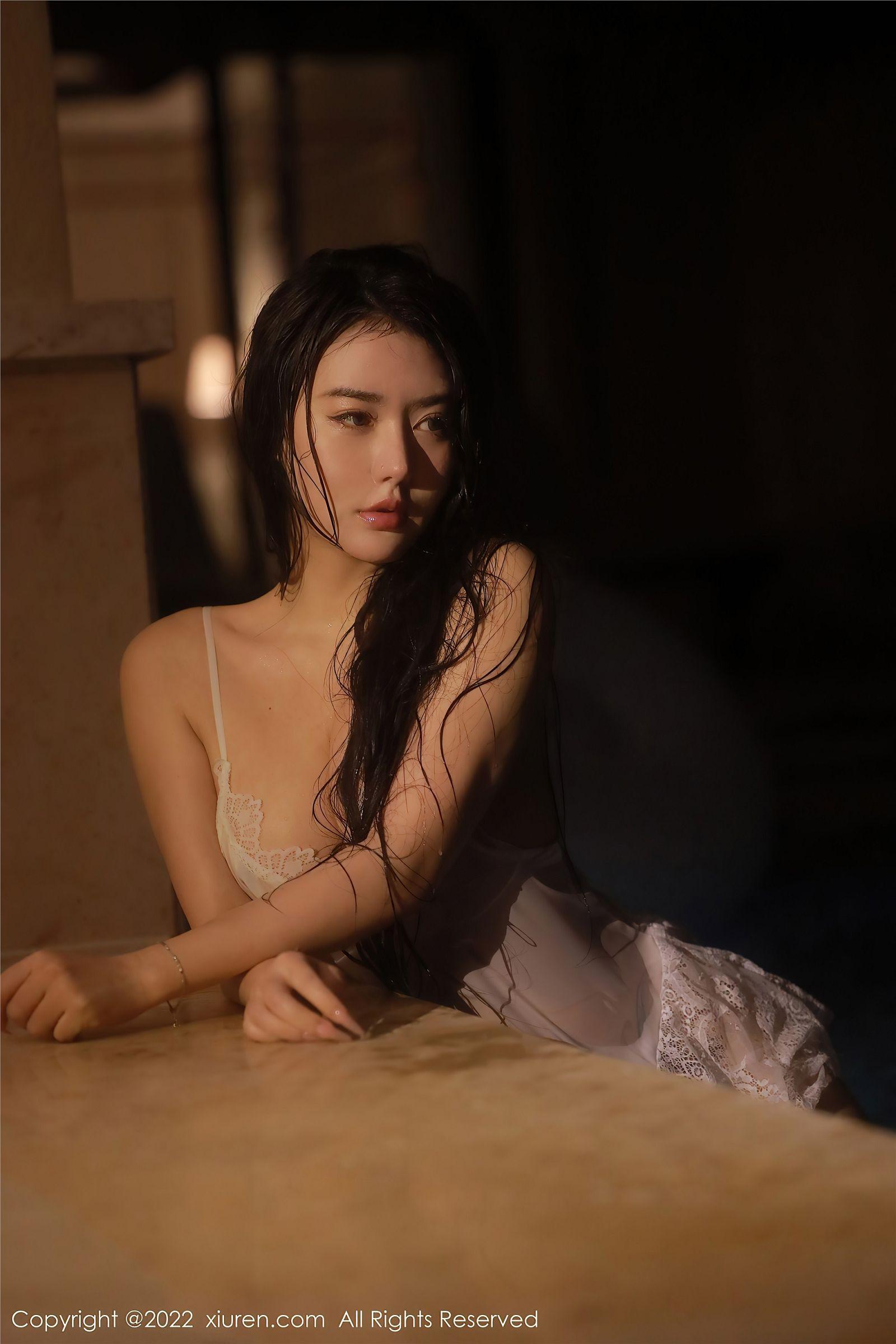[XIUREN秀人网] 2022.01.24 NO.4504 玛鲁娜Manuela_p008