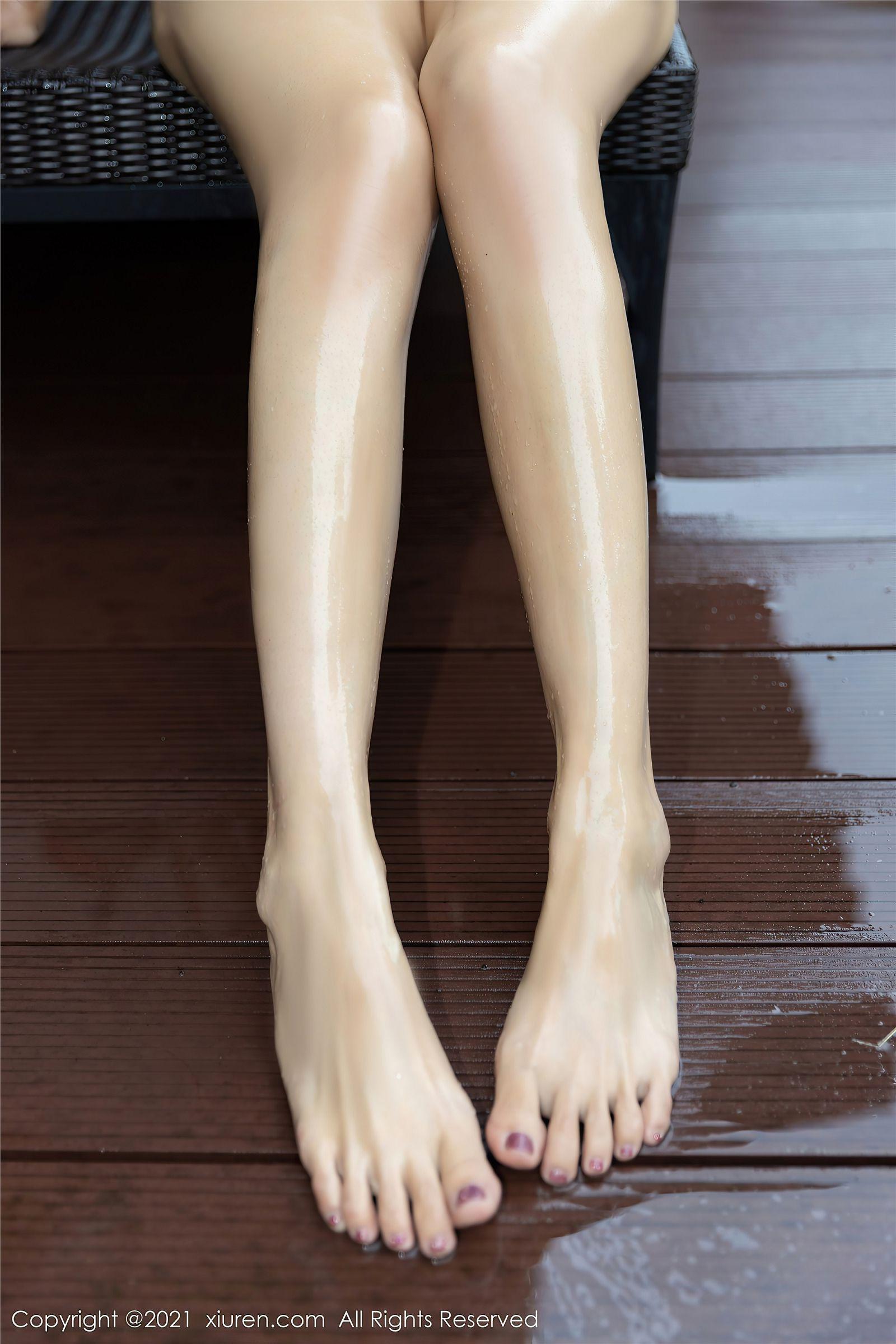 [XIUREN秀人网] 2021.10.19 NO.4085 果儿Victoria_p035
