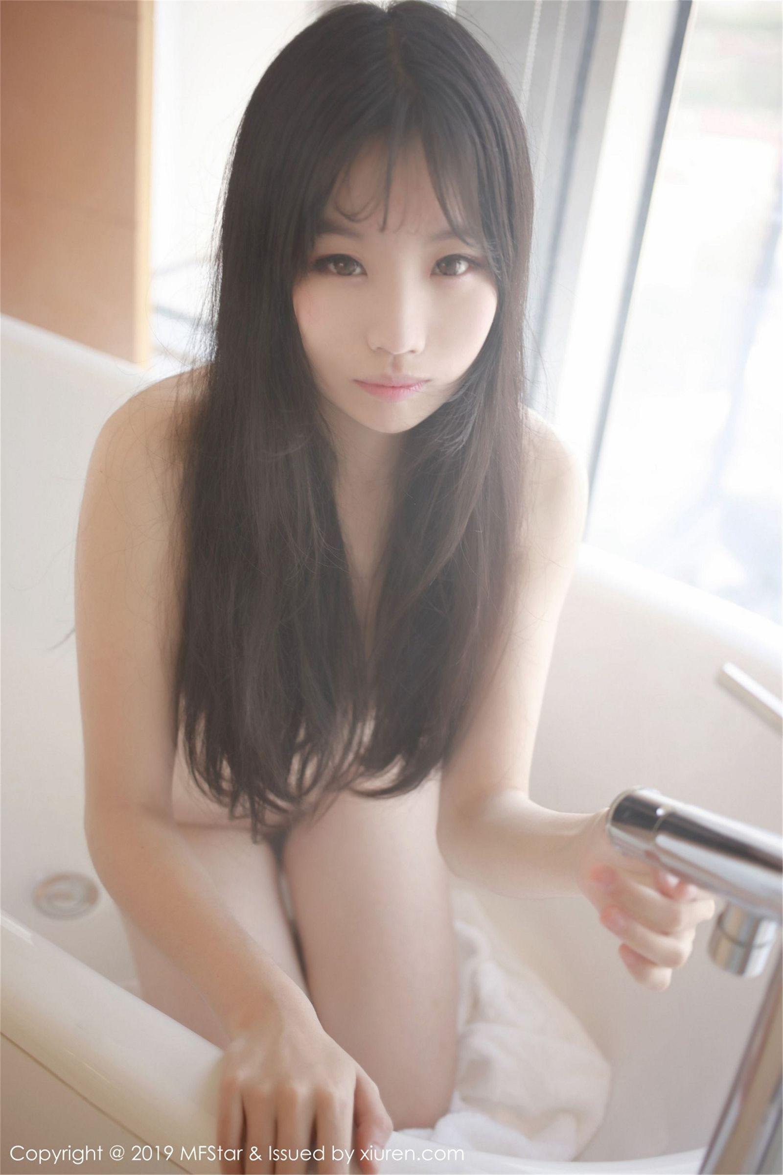 [MFStar模范学院] 2019.05.06 NO.189 草莓兔兔_p019