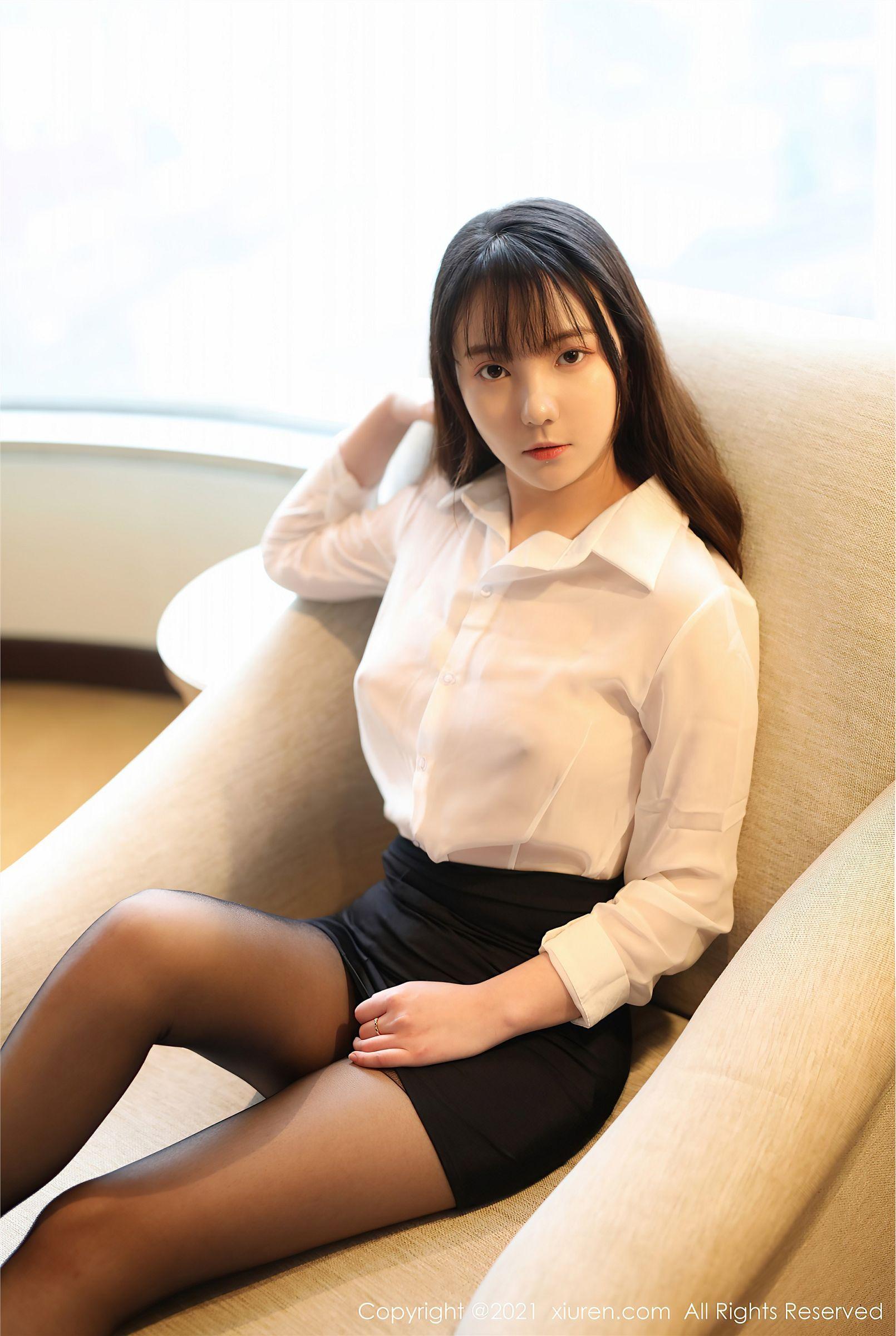 [XIUREN秀人网] 2021.02.03 NO.3076 揉揉肉肉_p012