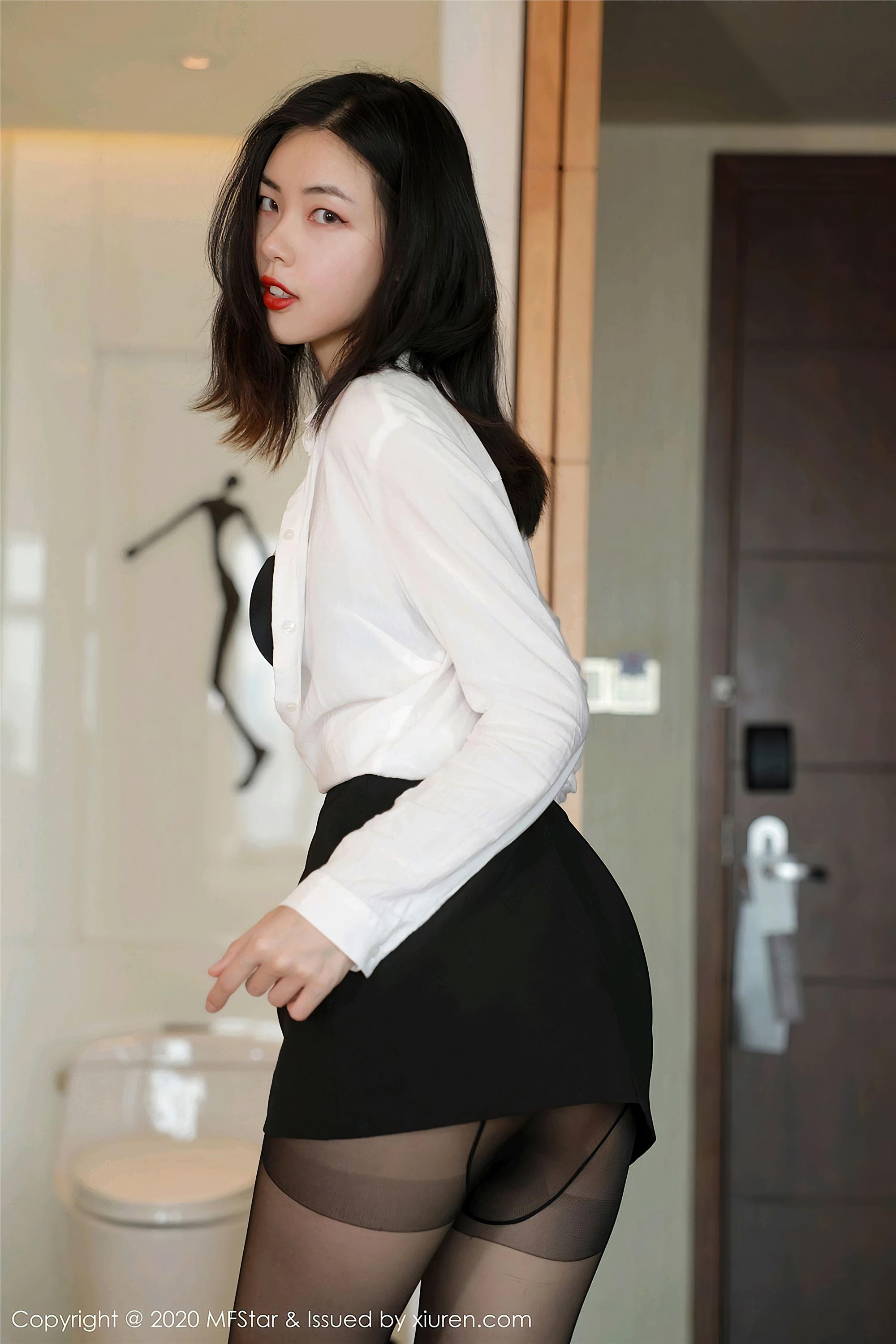 [MFStar模范学院] 2020.08.19 NO.371 噜噜妞儿_p021