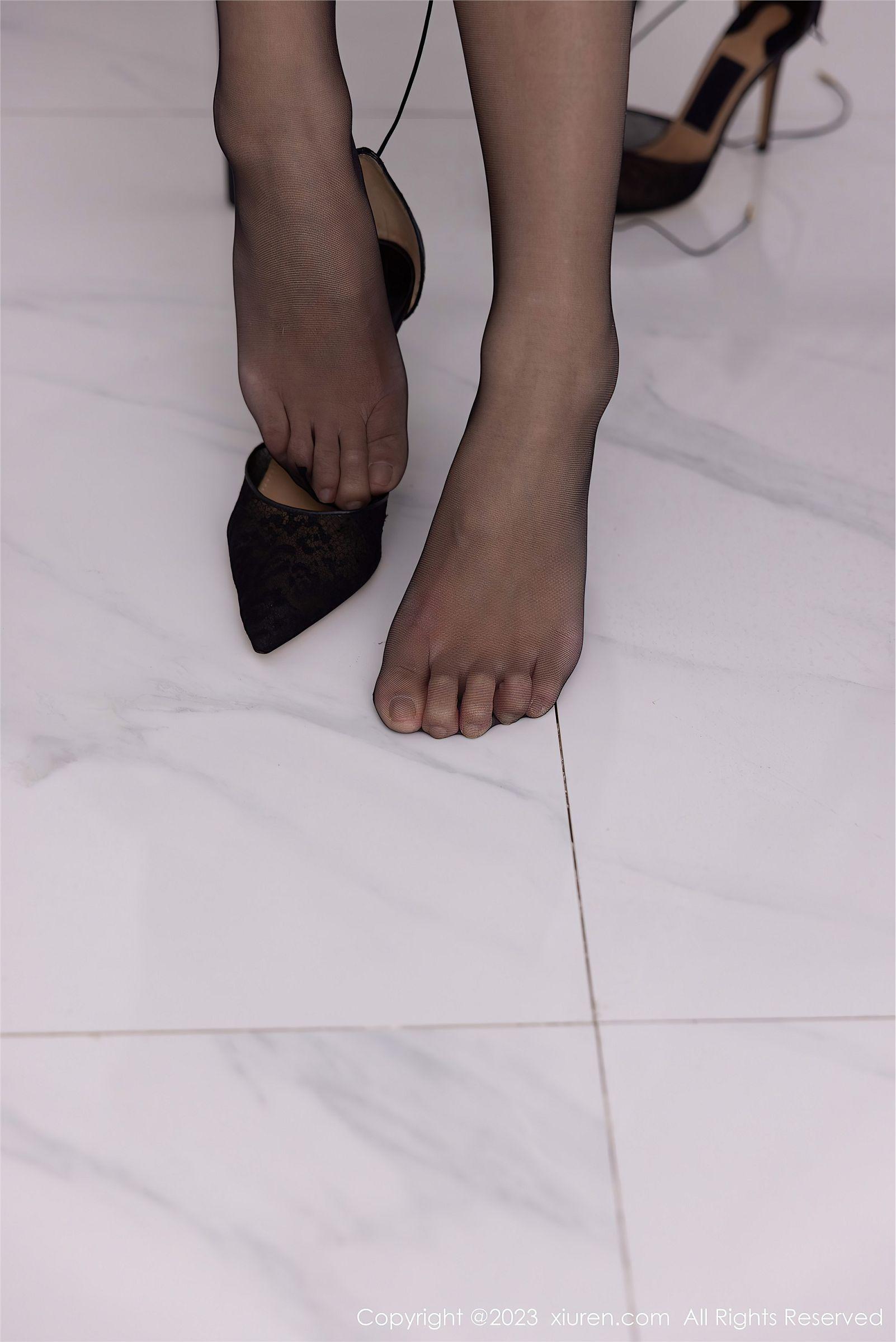 [XIUREN秀人网] 2023.02.16 NO.6275 可樂Vicky_p053