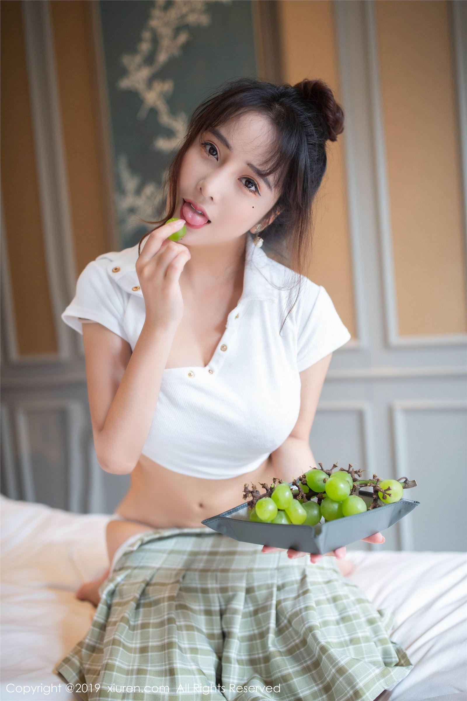 [XIUREN秀人网] 2019.09.30 NO.1705 颜值清甜靓丽肌肤娇嫩胜雪 陶喜乐_lele_p003
