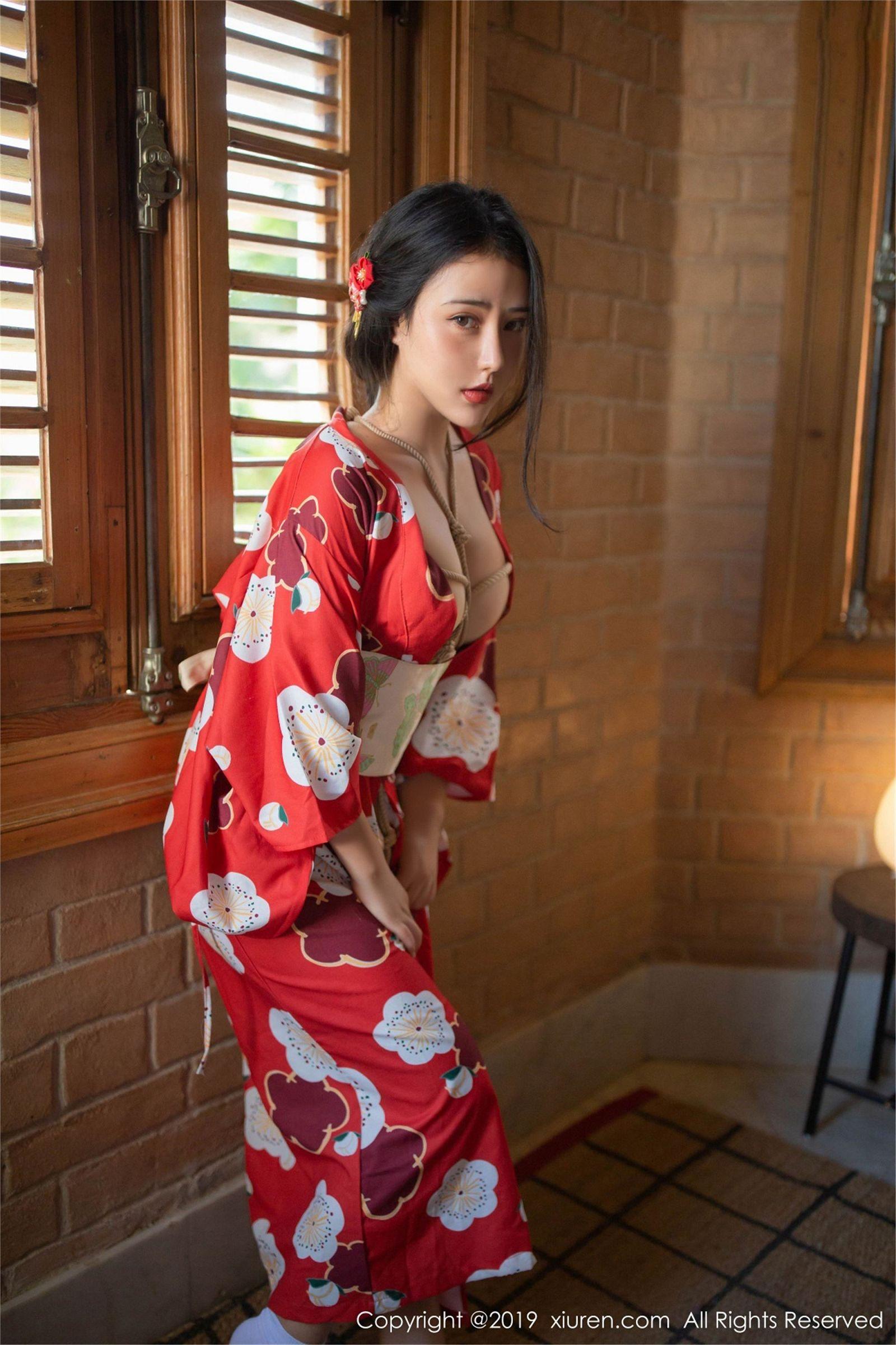 [XIUREN秀人网] 2019.06.11 NO.1492 美臀女神 Manuela玛鲁娜_p058