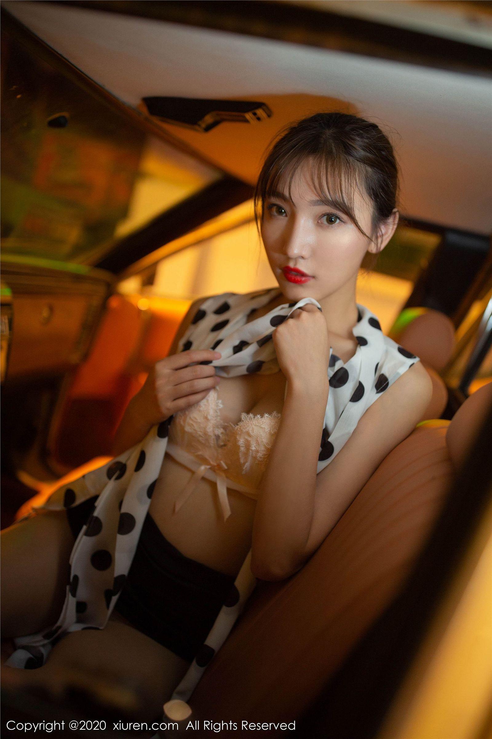 [XIUREN秀人网] 2020.05.06 NO.2222 陆萱萱_p021