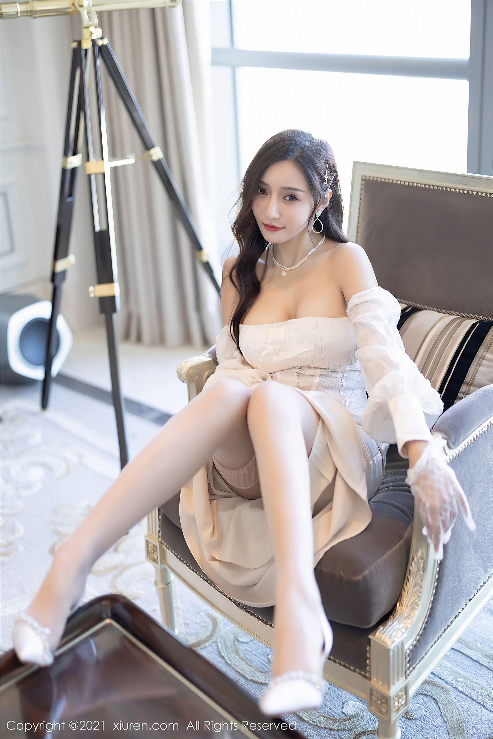 [XIUREN秀人网] 2021.10.28 NO.4136 王馨瑶yanni_p004