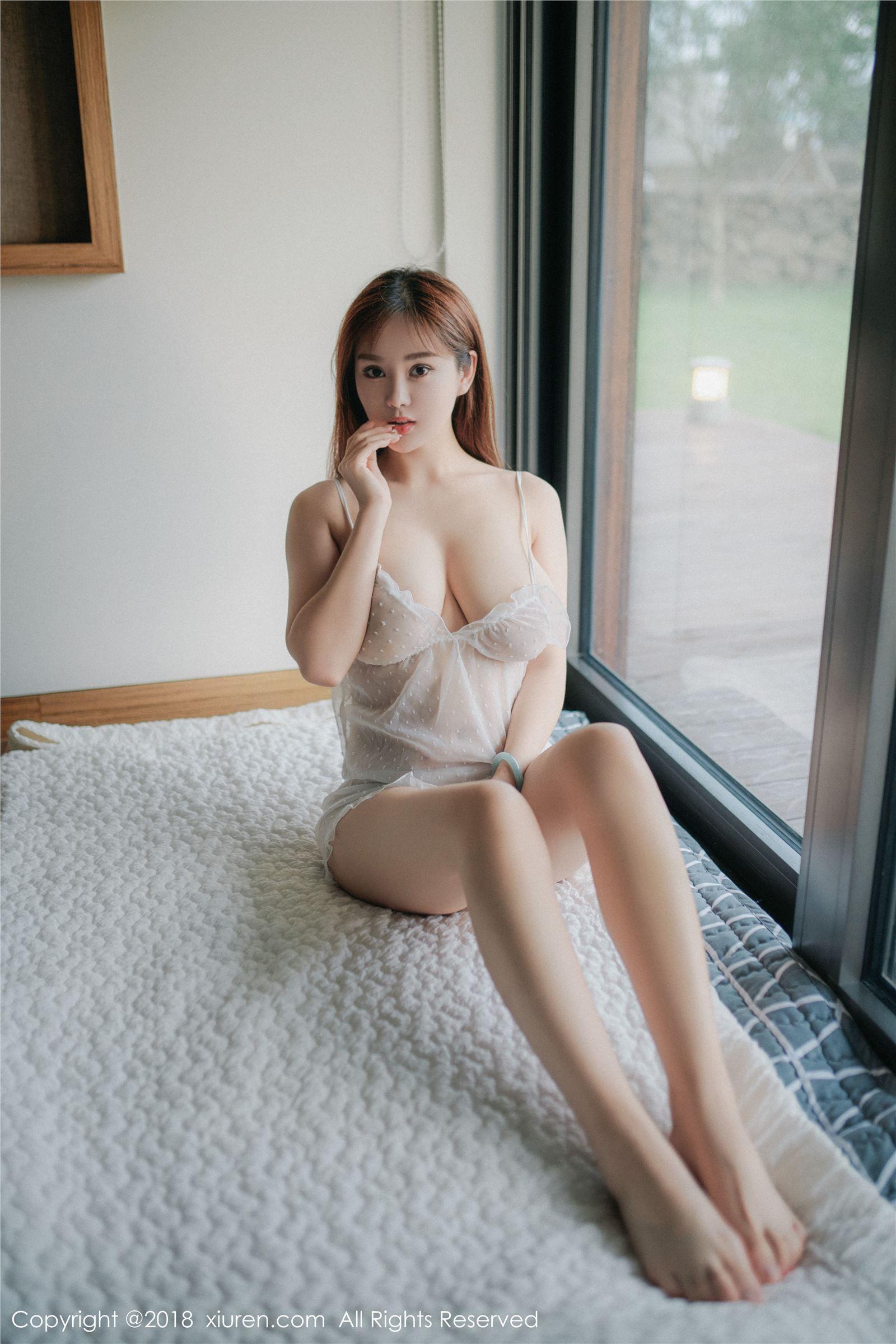 [秀人XIUREN] 2018.09.27 NO.1173 易阳Silvia_p028
