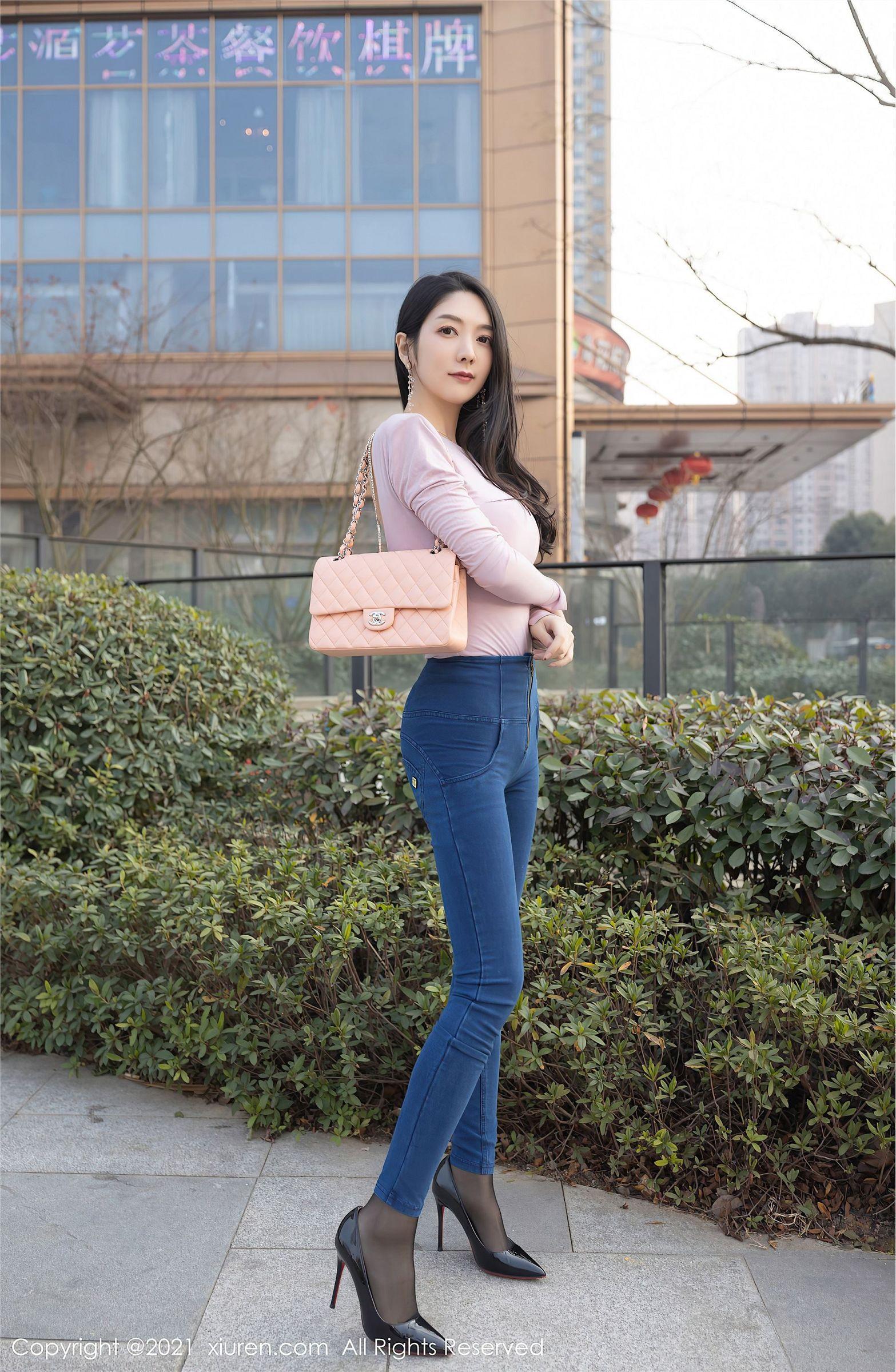 [XIUREN秀人网] 2021.03.22 NO.3227 Angela00_p064