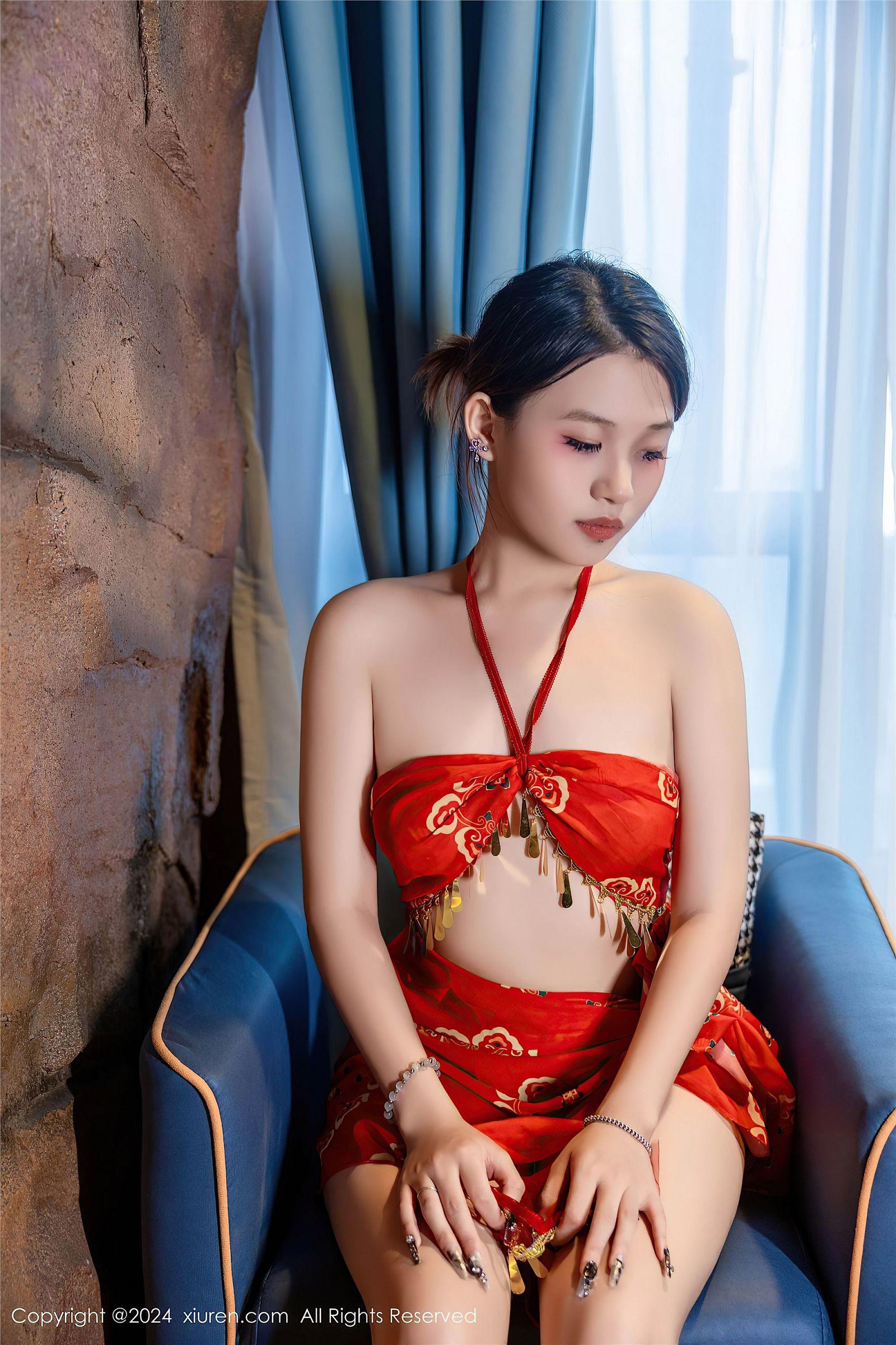 [XIUREN秀人网] 2024.10.22 NO.9323 吴婷婉_p014