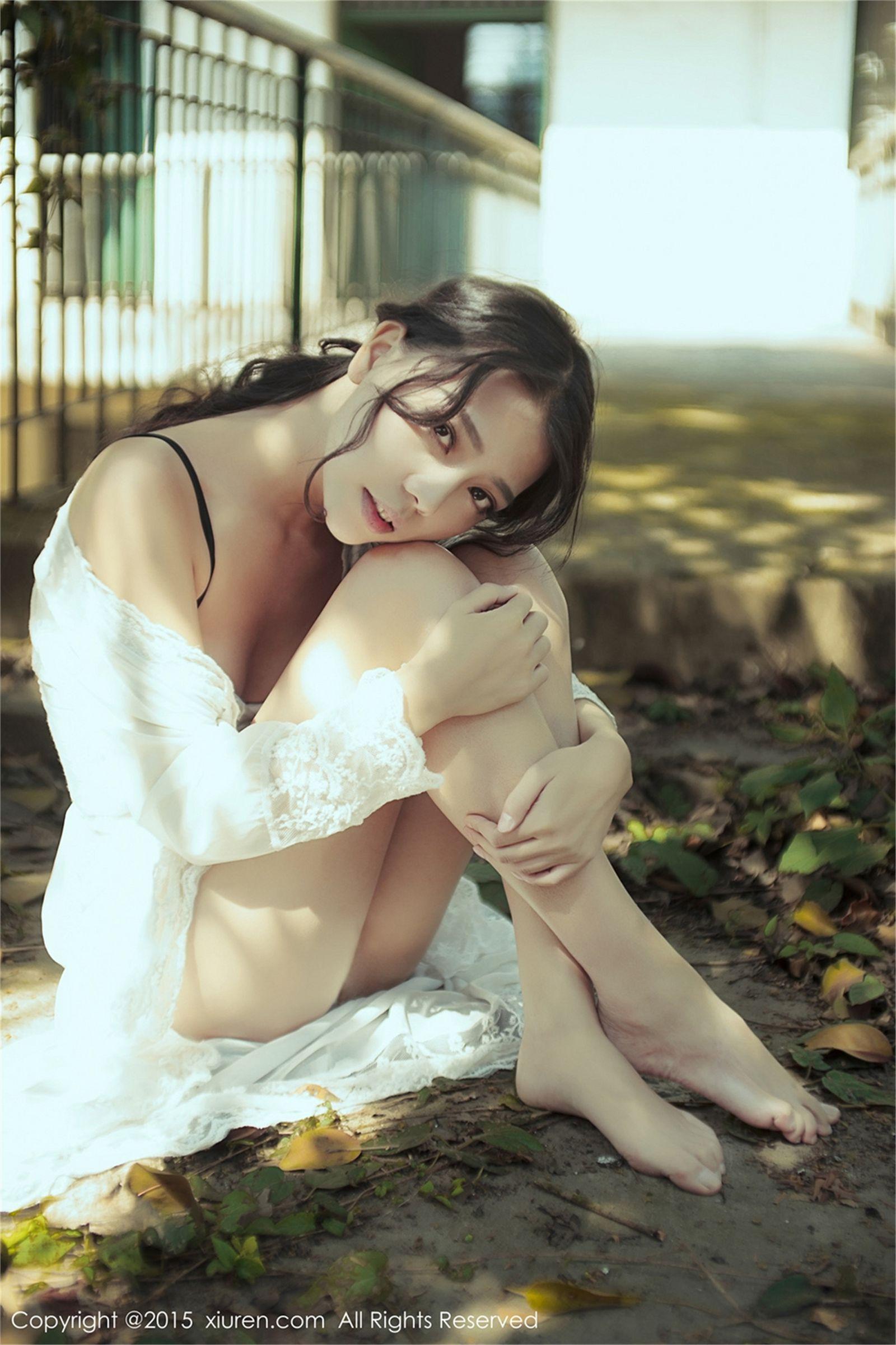 [秀人XIUREN] 2015.02.12 NO.297 HONEYAL_p039