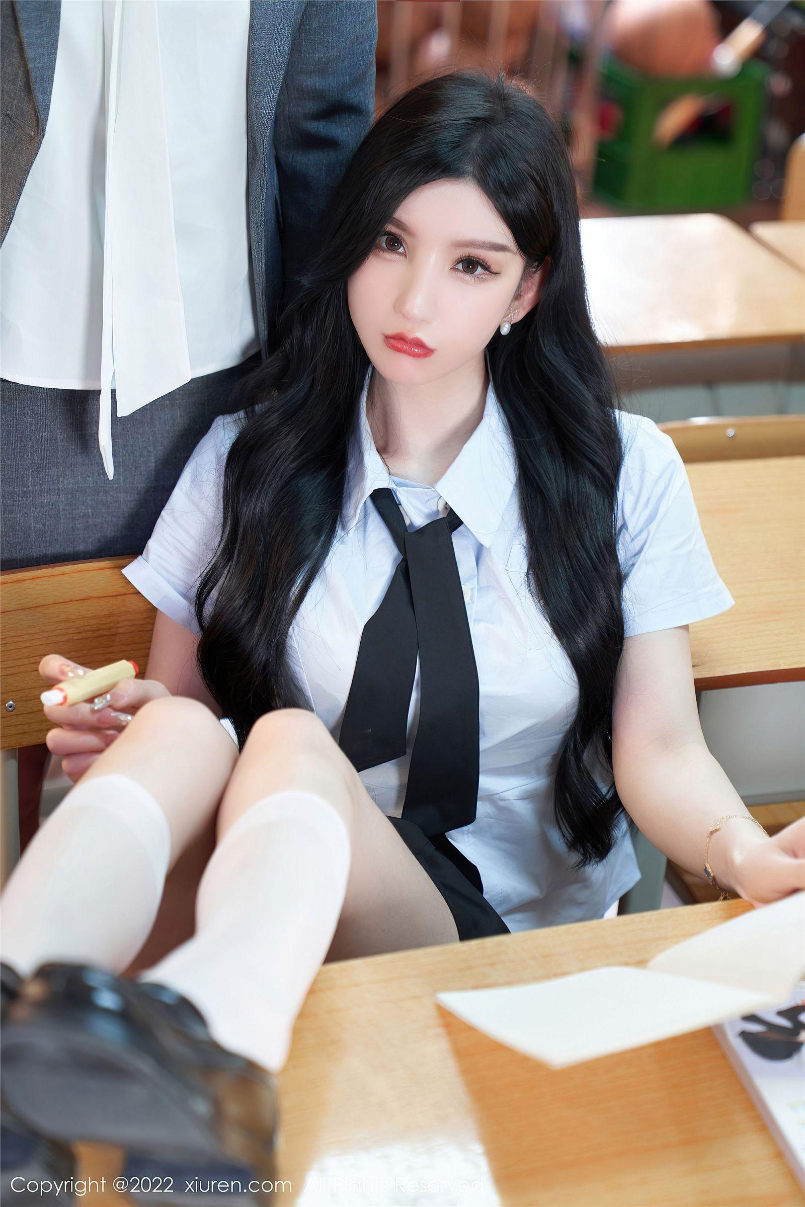 [XIUREN秀人网] 2022.08.17 NO.5452 周于希Sally_p011