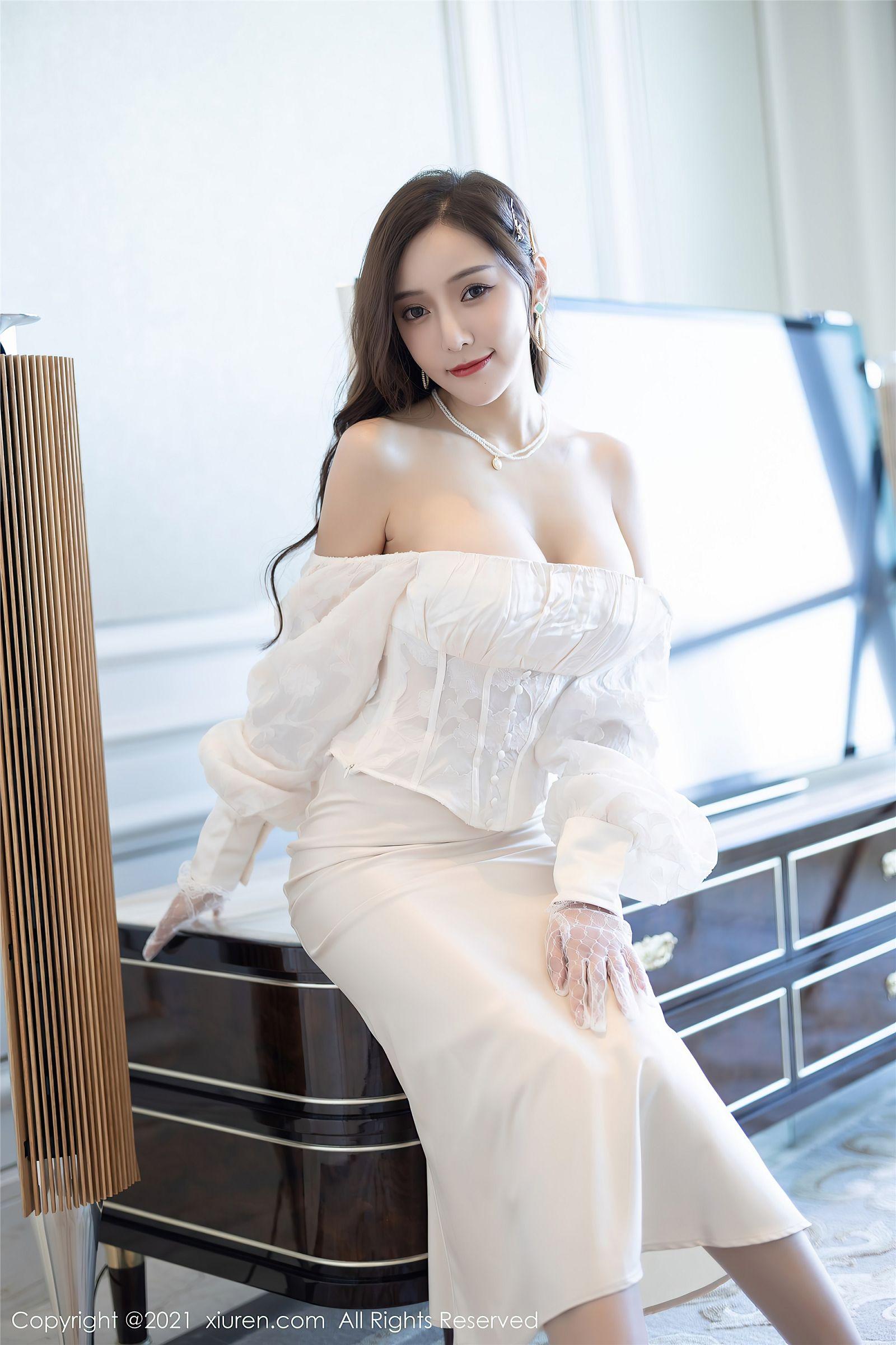 [XIUREN秀人网] 2021.10.28 NO.4136 王馨瑶yanni_p075