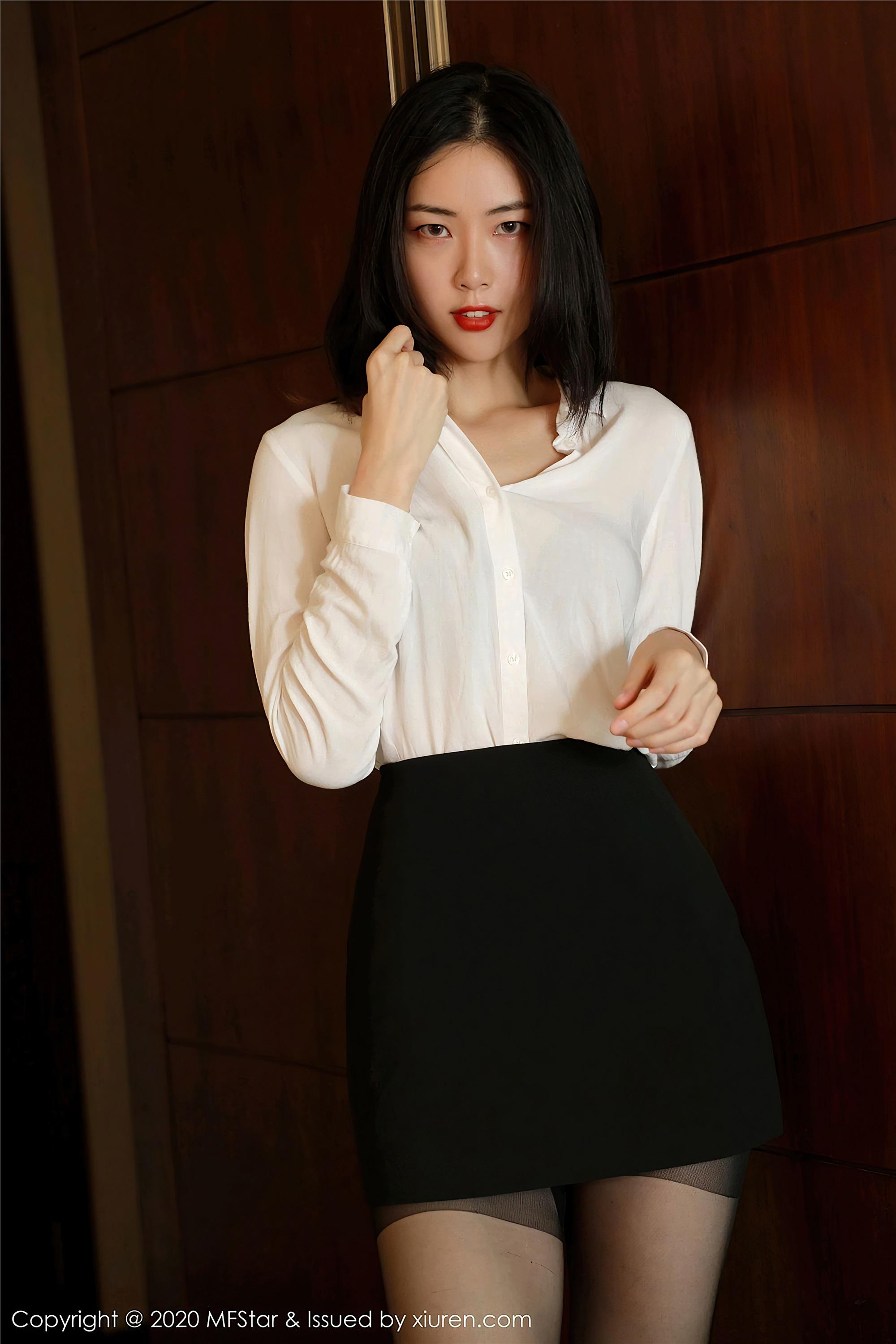 [MFStar模范学院] 2020.08.19 NO.371 噜噜妞儿_p055