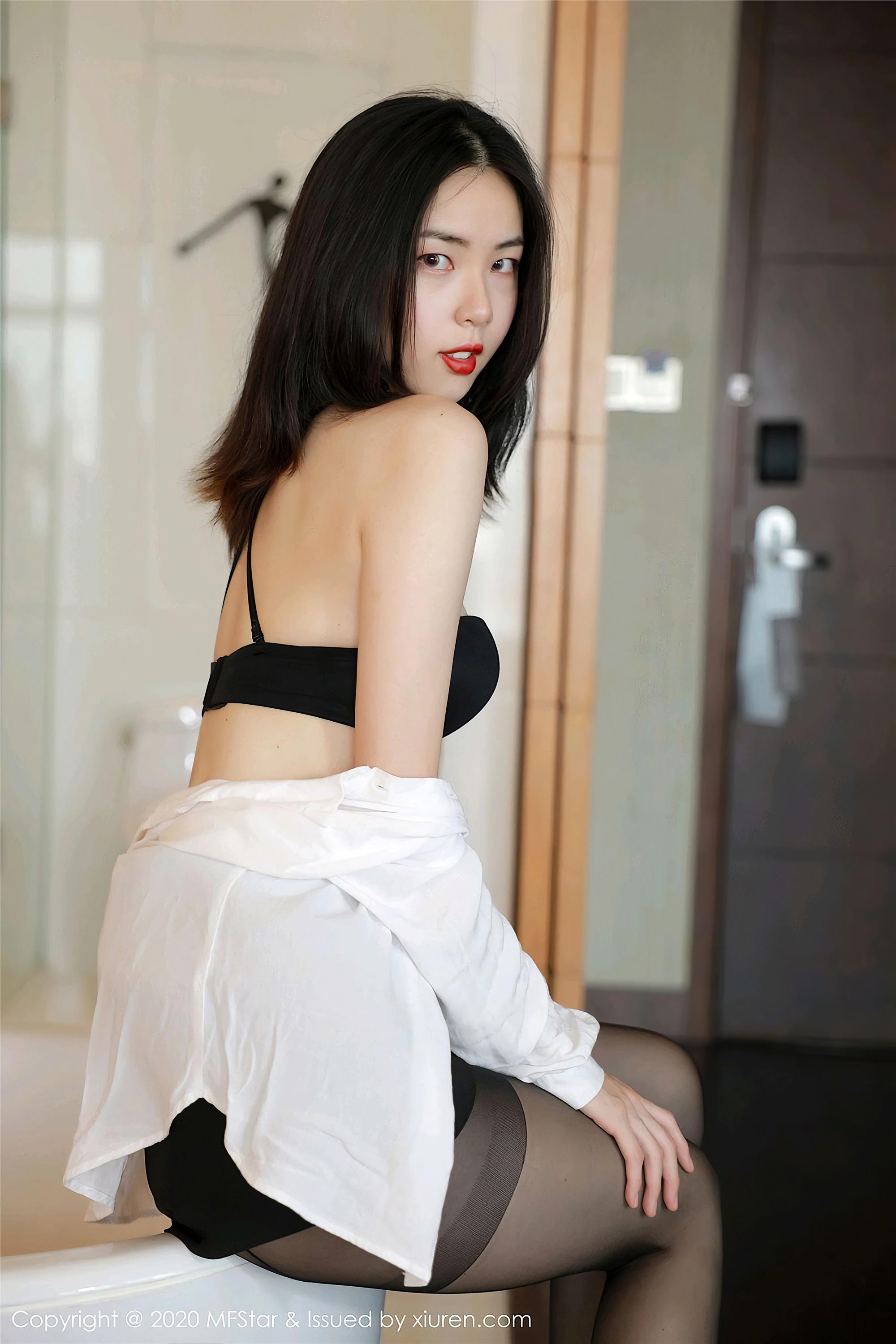 [MFStar模范学院] 2020.08.19 NO.371 噜噜妞儿_p038