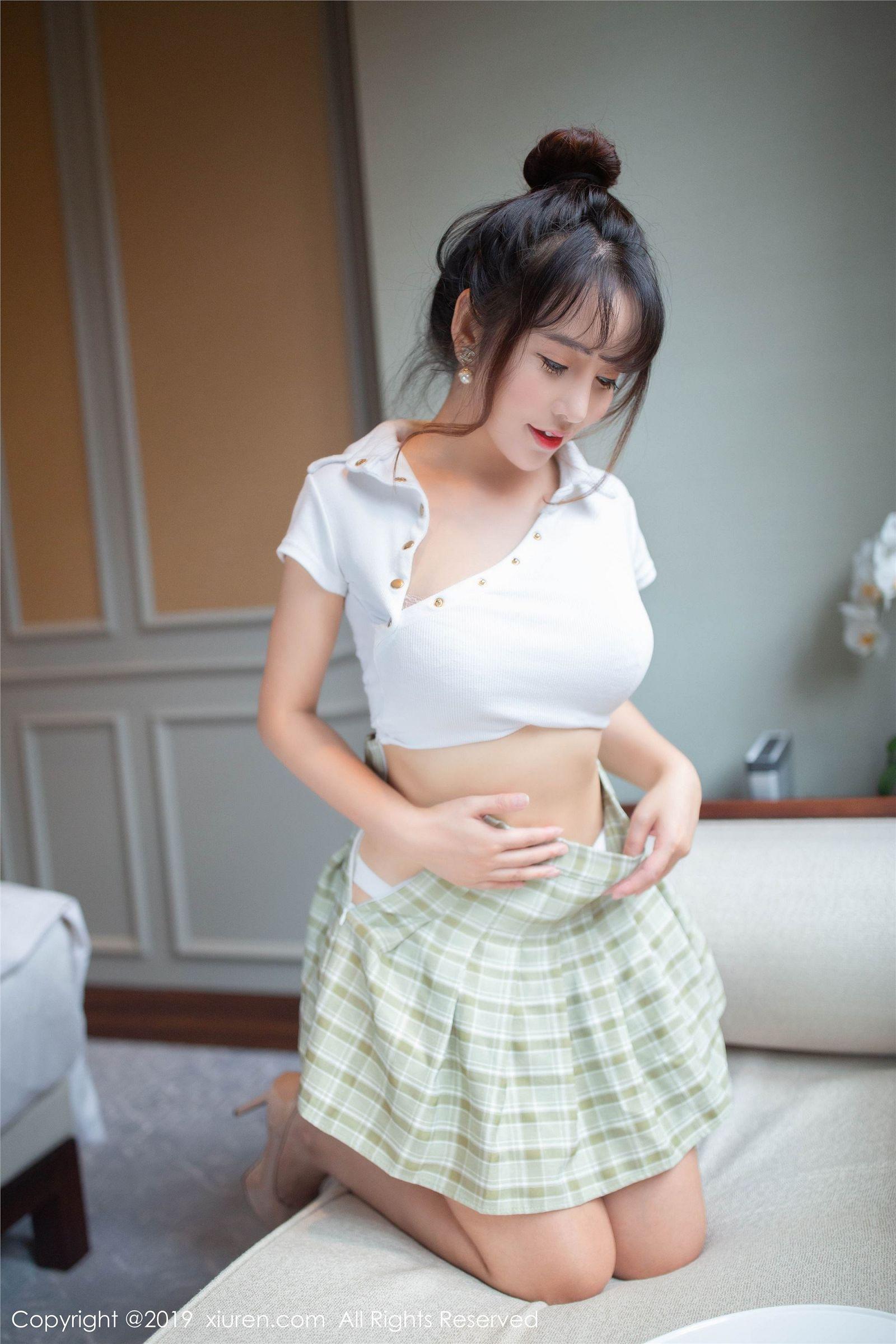 [XIUREN秀人网] 2019.09.30 NO.1705 颜值清甜靓丽肌肤娇嫩胜雪 陶喜乐_lele_p028