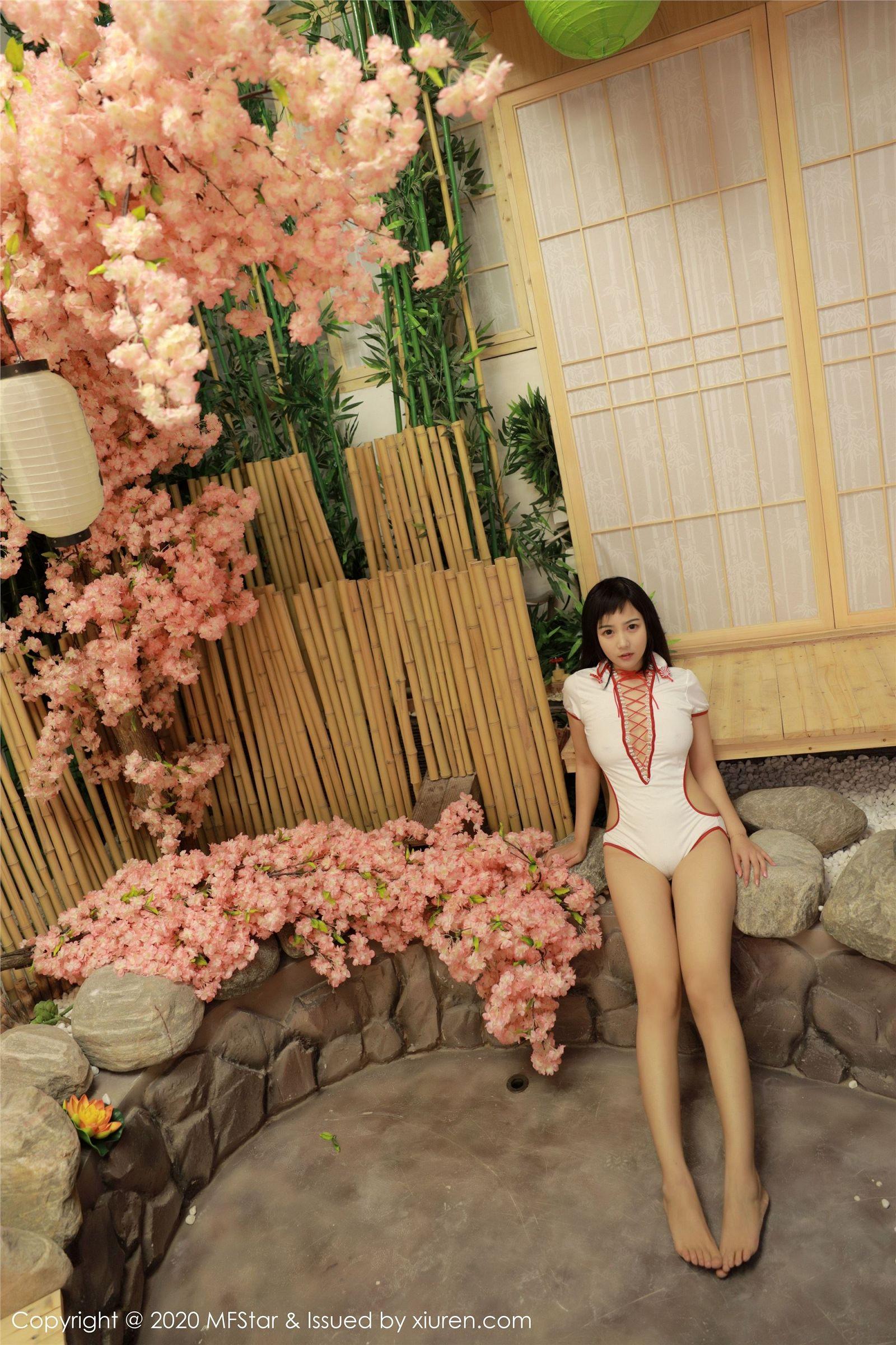 [MFStar模范学院] 2020.03.27 Vol.297 徐微微mia_p057