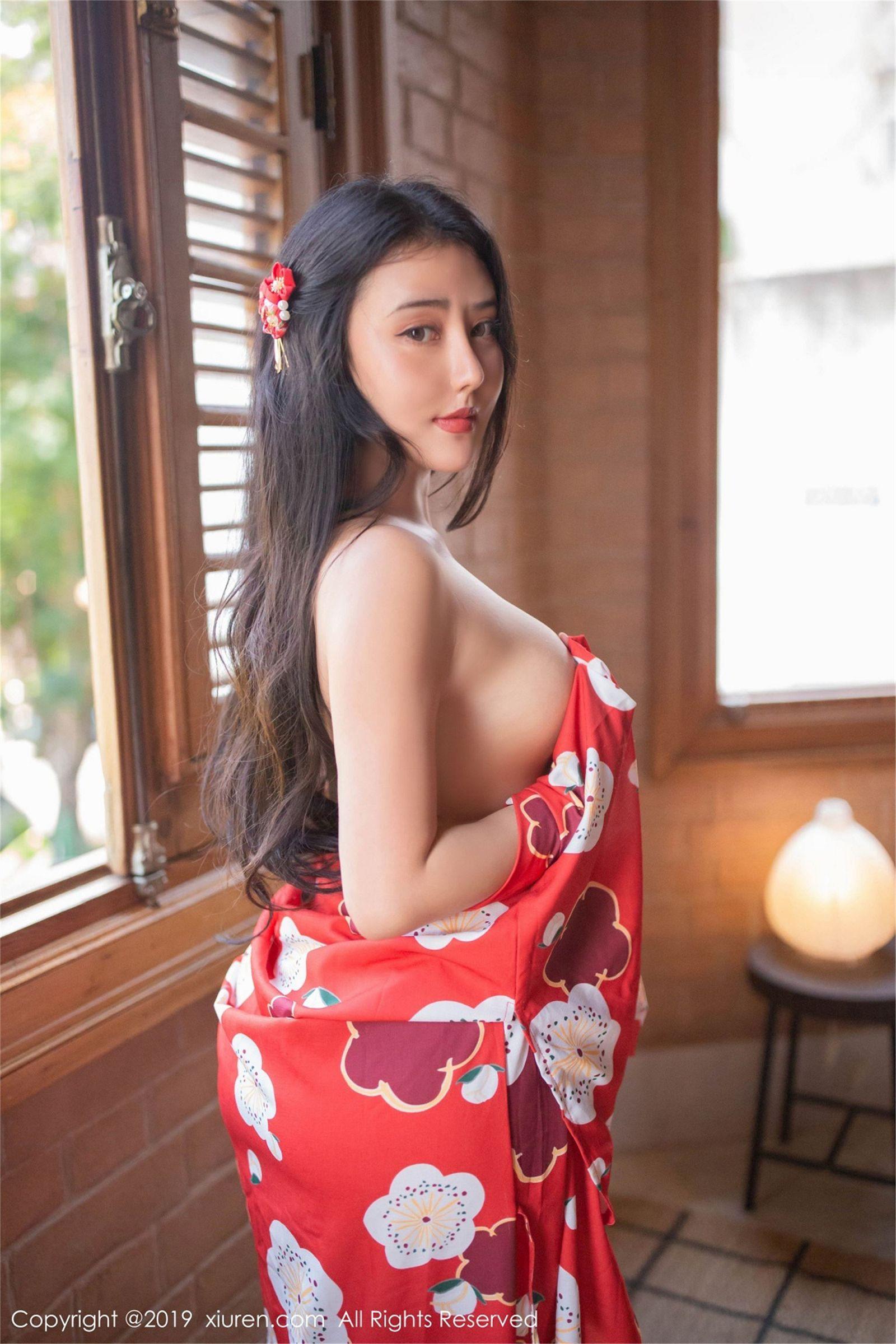 [XIUREN秀人网] 2019.06.11 NO.1492 美臀女神 Manuela玛鲁娜_p048