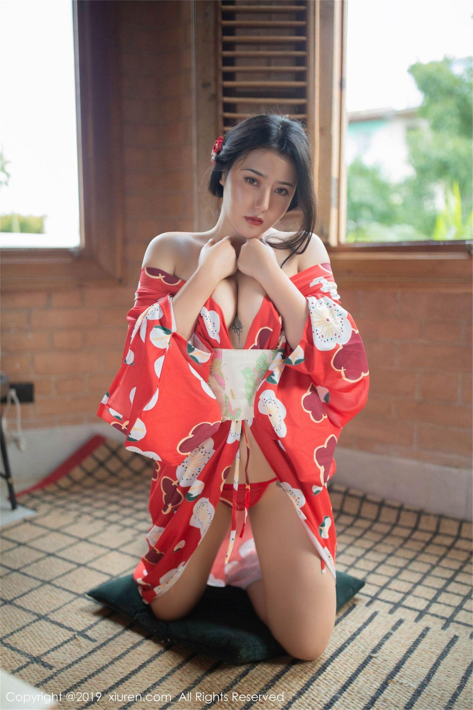 [XIUREN秀人网] 2019.06.11 NO.1492 美臀女神 Manuela玛鲁娜_p012