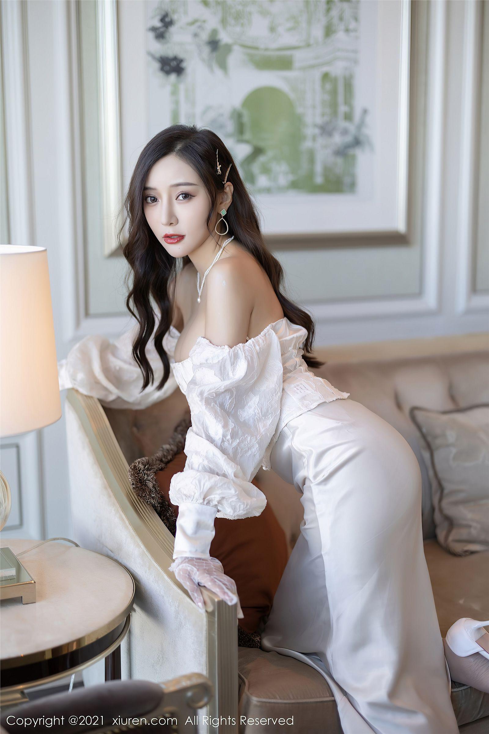 [XIUREN秀人网] 2021.10.28 NO.4136 王馨瑶yanni_p009