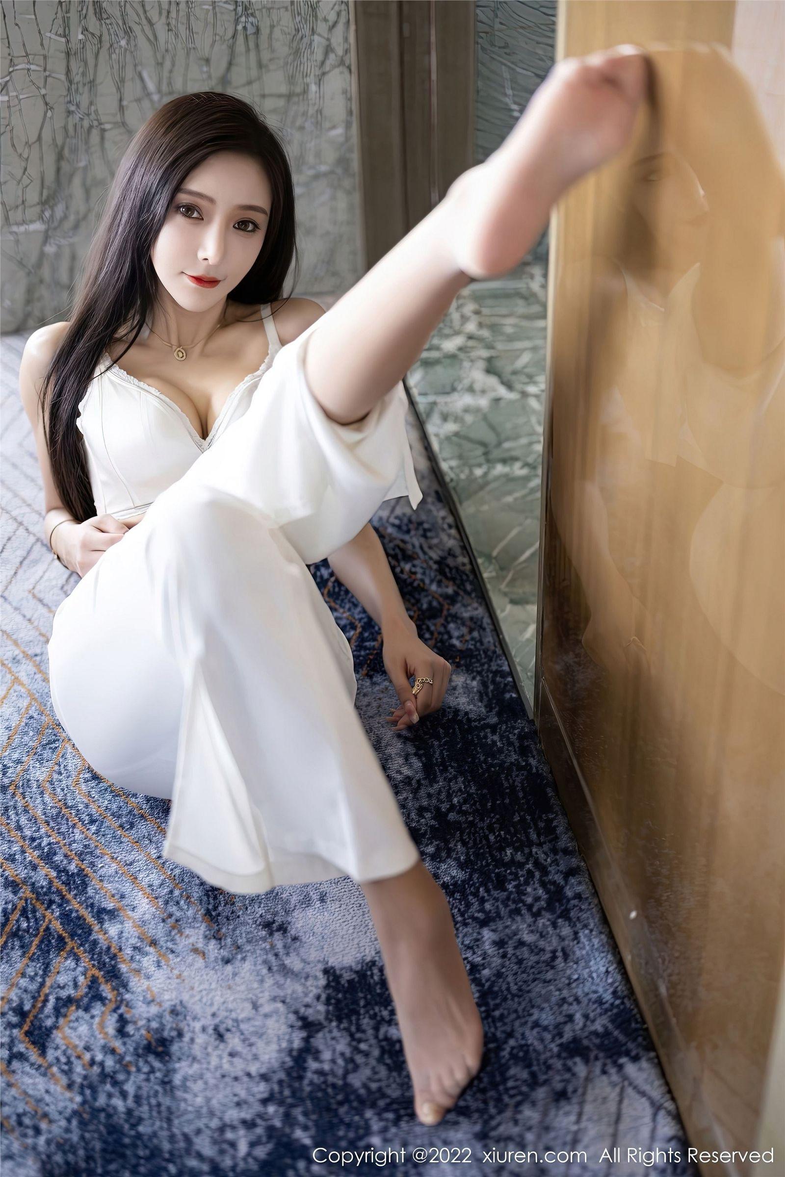 [XIUREN秀人网] 2022.11.01 NO.5790 王馨瑶yanni_p048