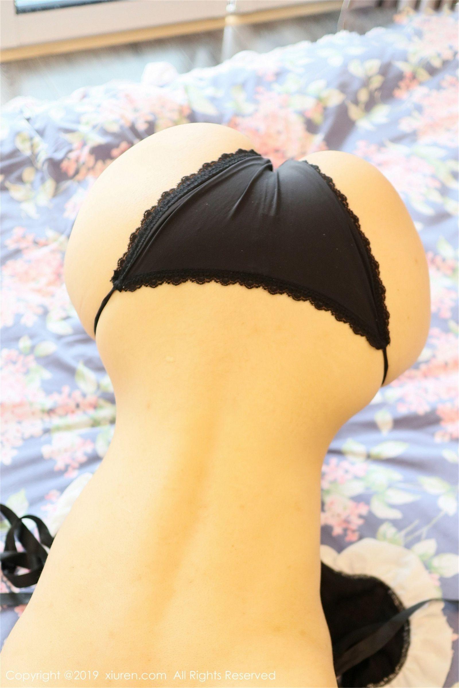 [XIUREN秀人网] 2019.07.19 NO.1560 YOmi悠蜜_p017
