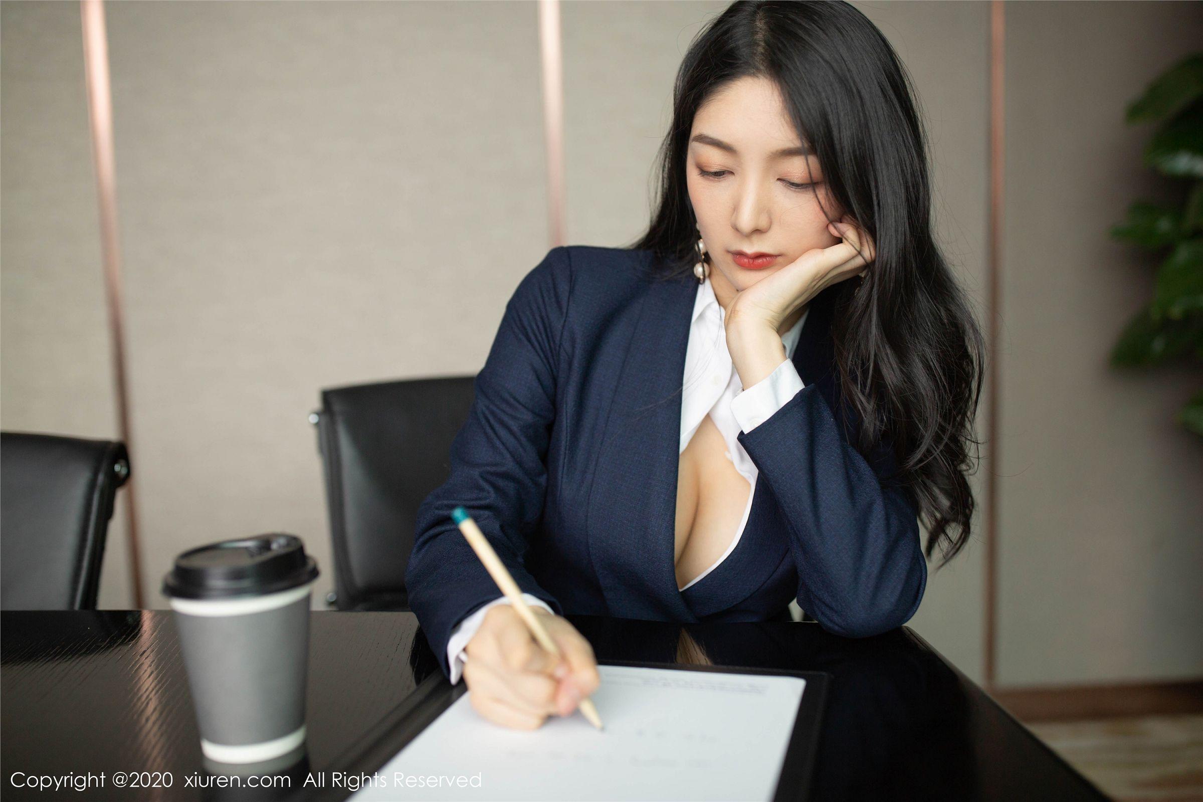 [XIUREN秀人网] 2020.03.12 NO.2056 Angela小热巴_p016
