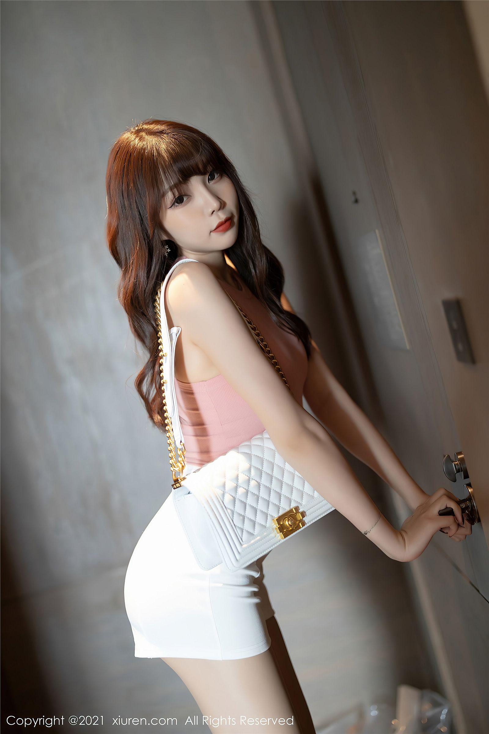 [XIUREN秀人网] 2021.03.25 NO.3245 芝芝Booty_p056