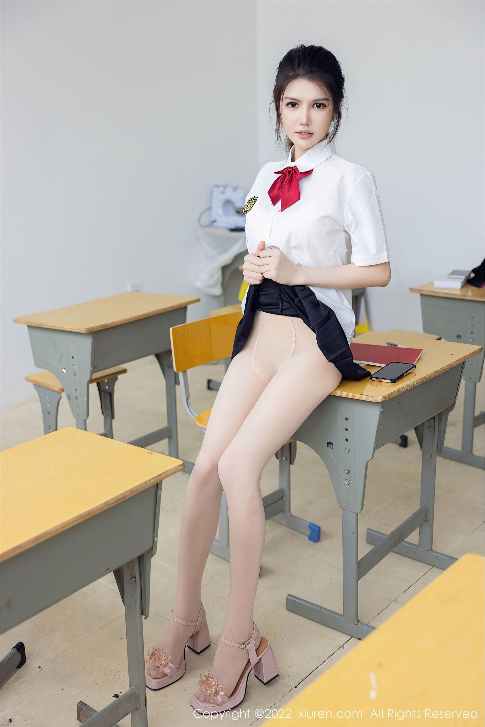 [XIUREN秀人网] 2022.10.26 NO.5762 媛媛酱belle_p052