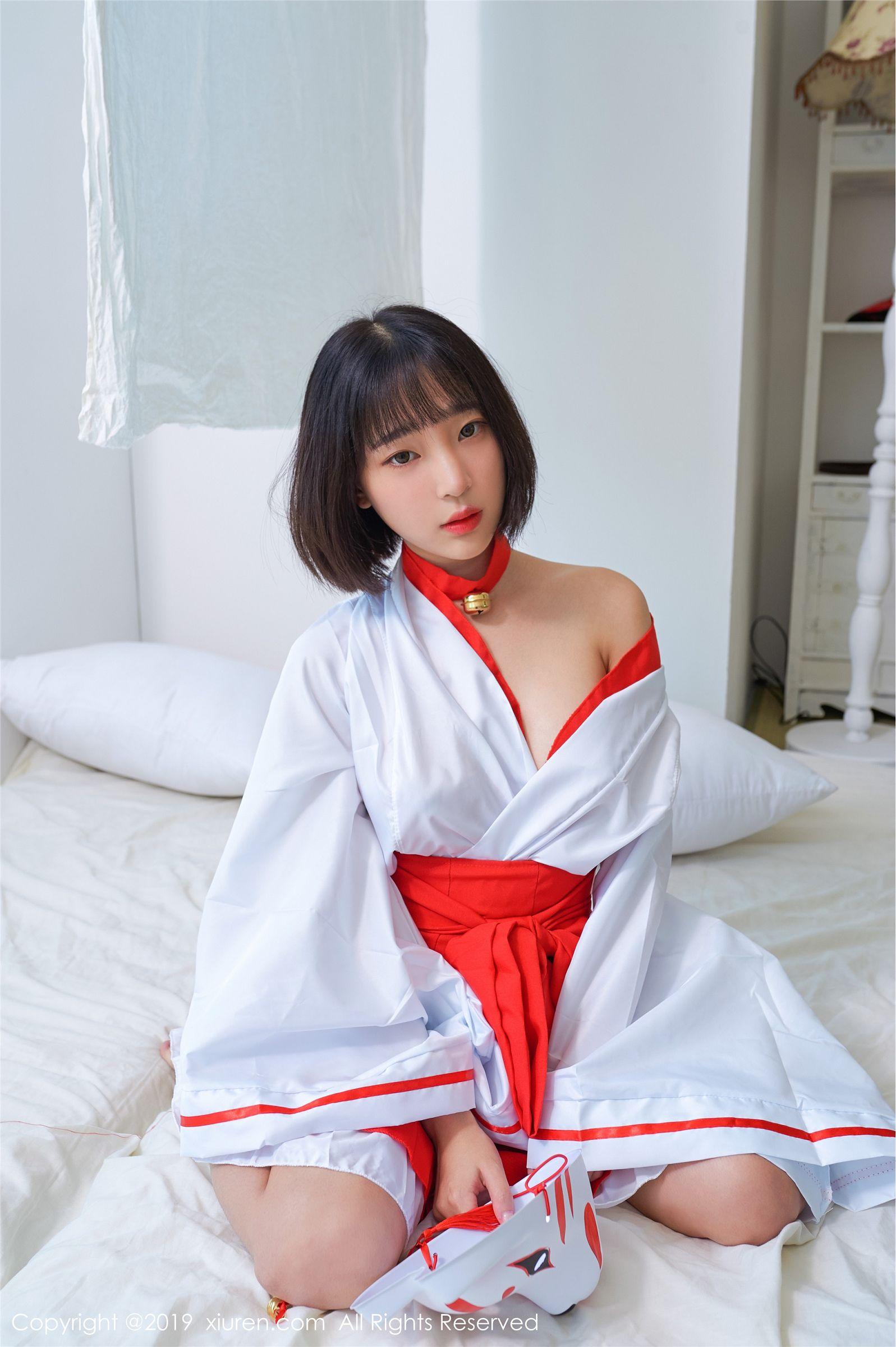[XIUREN秀人网] 2019.09.29 NO.1702 模特_卿卿_p028